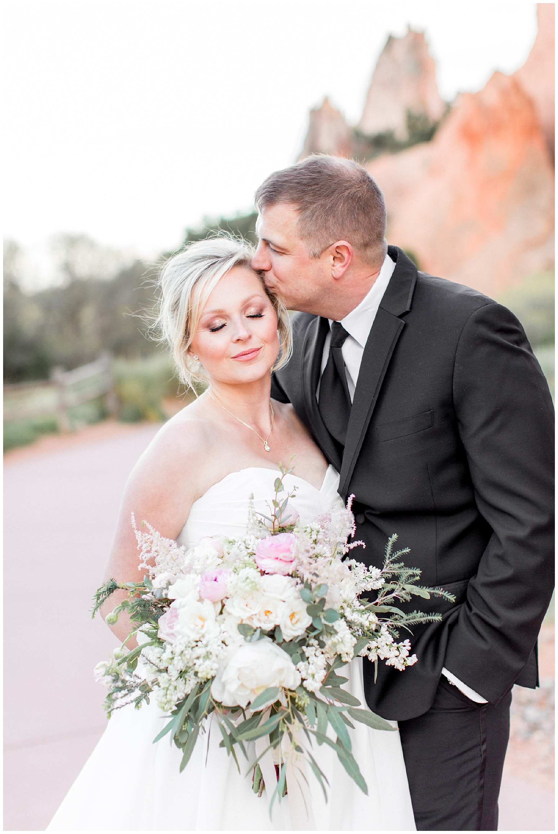 Garden of the Gods-Colorado-Wedding- Tiffany L Johnson- Photography_0078.jpg Garden of the Gods-Colorado-Wedding- Tiffany L Johnson- Photography_0078.jpg
