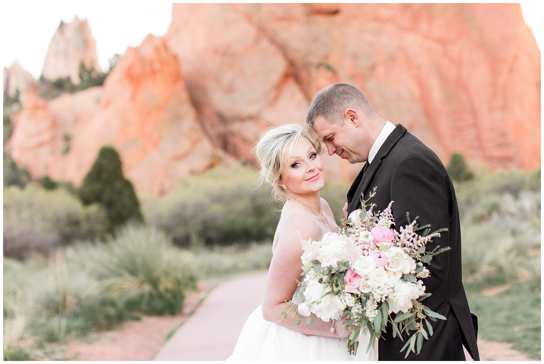 Garden of the Gods-Colorado-Wedding- Tiffany L Johnson- Photography_0084.jpg Garden of the Gods-Colorado-Wedding- Tiffany L Johnson- Photography_0084.jpg