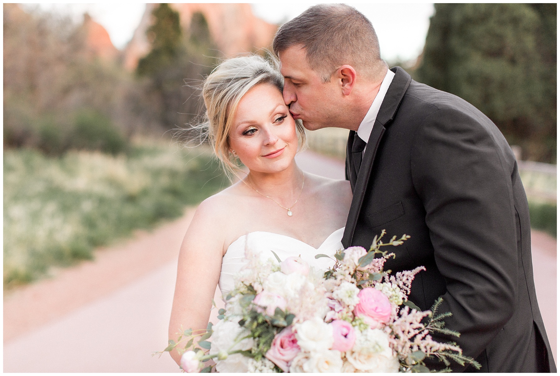 Garden of the Gods-Colorado-Wedding- Tiffany L Johnson- Photography_0097.jpg Garden of the Gods-Colorado-Wedding- Tiffany L Johnson- Photography_0097.jpg