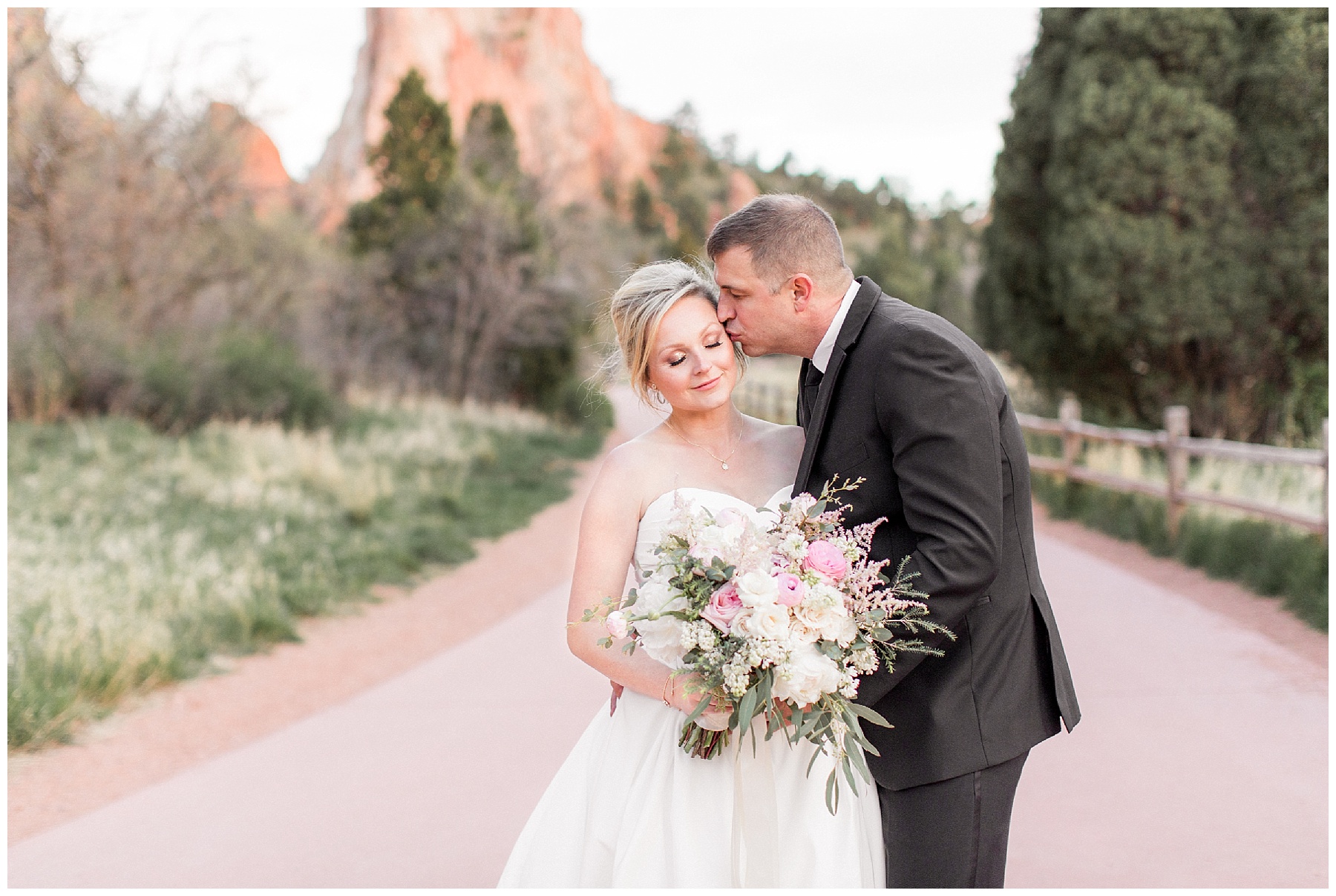 Garden of the Gods-Colorado-Wedding- Tiffany L Johnson- Photography_0099.jpg Garden of the Gods-Colorado-Wedding- Tiffany L Johnson- Photography_0099.jpg