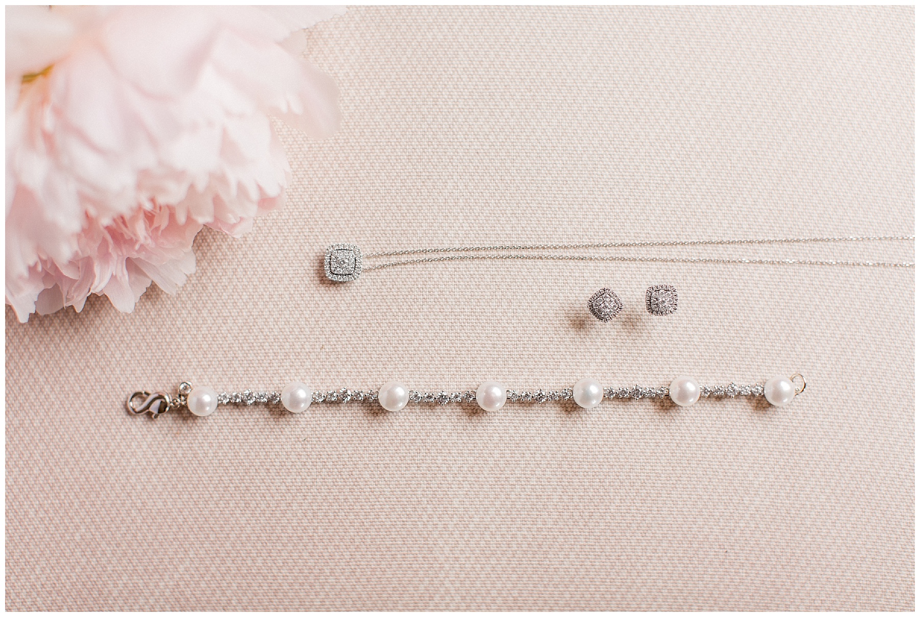 The Leaning Tree- Bailey NC -Wedding Day- Tiffany L Johnson_0018.jpg The Leaning Tree- Bailey NC -Wedding Day- Tiffany L Johnson_0018.jpg