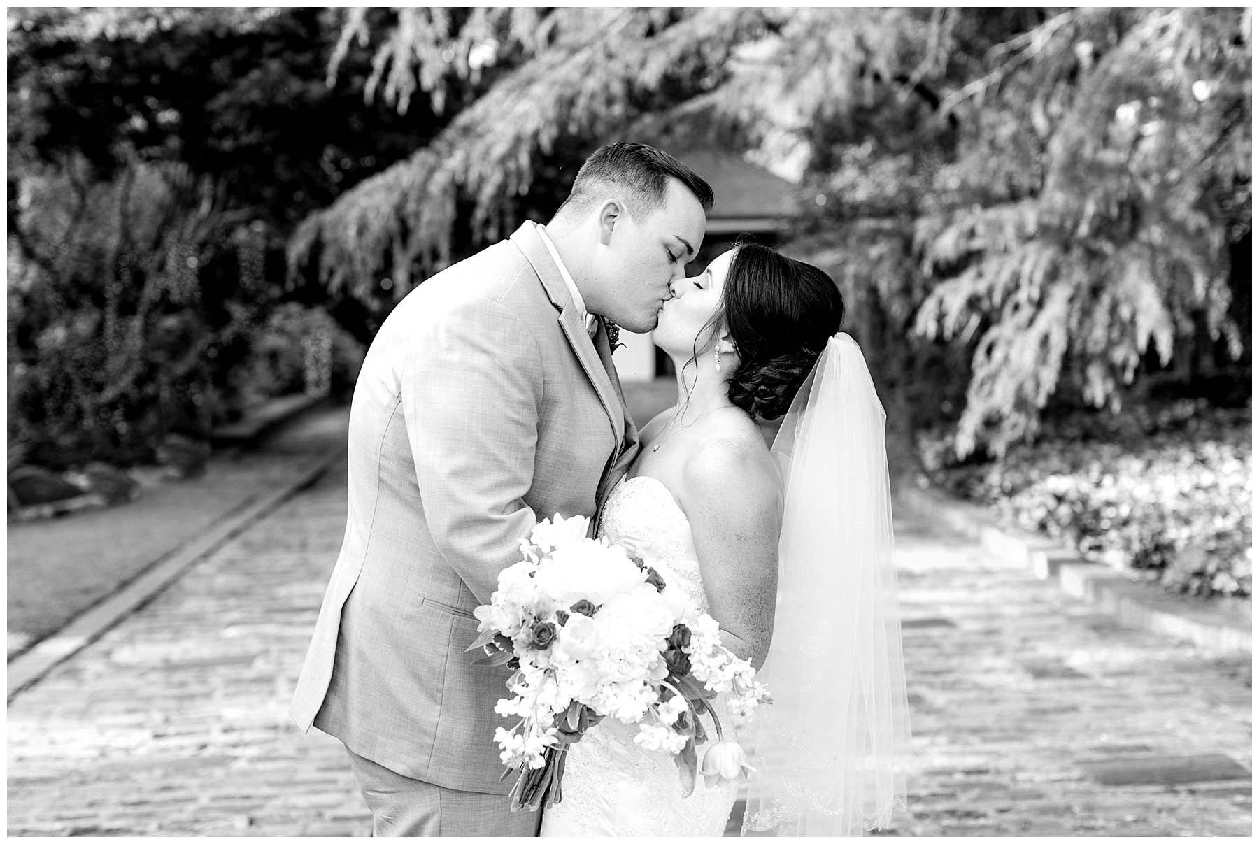 The Leaning Tree- Bailey NC -Wedding Day- Tiffany L Johnson_0131.jpg The Leaning Tree- Bailey NC -Wedding Day- Tiffany L Johnson_0131.jpg