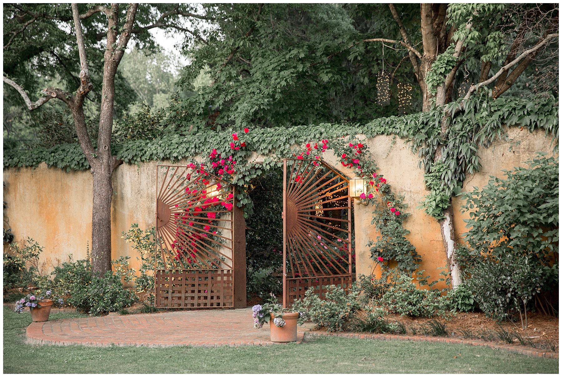 The Leaning Tree- Bailey NC -Wedding Day- Tiffany L Johnson_0148.jpg The Leaning Tree- Bailey NC -Wedding Day- Tiffany L Johnson_0148.jpg