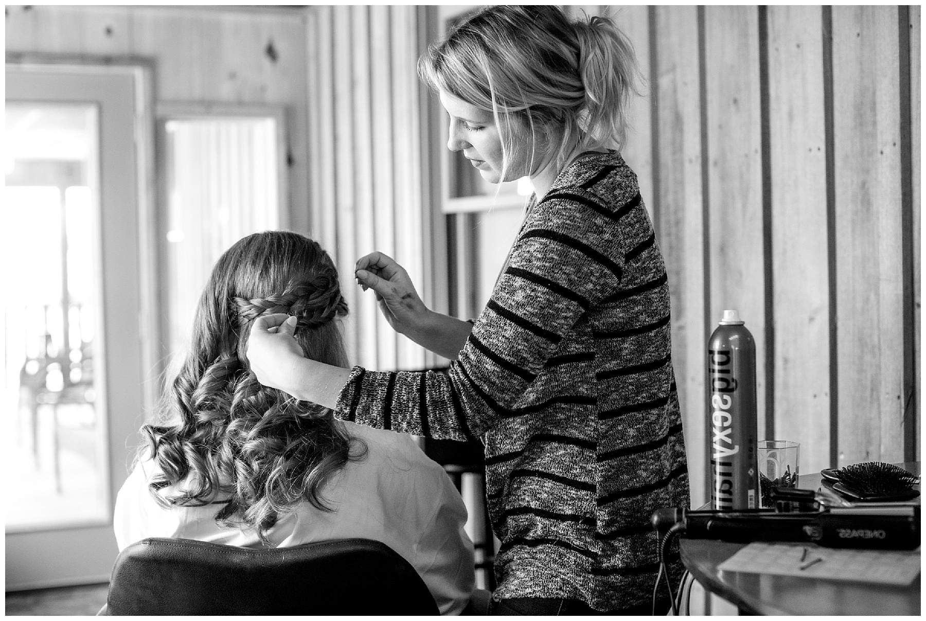 the barn at woodlake meadows wedding day- tiffany l johnson photograhy - bear creek nc_0012.jpg