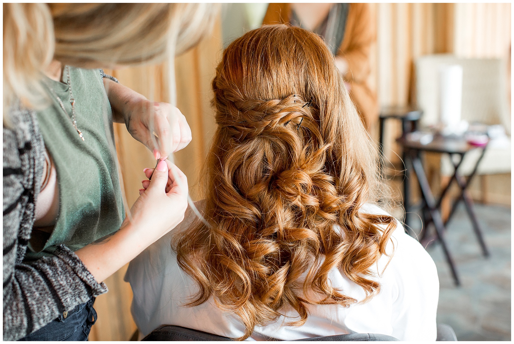 the barn at woodlake meadows wedding day- tiffany l johnson photograhy - bear creek nc_0013.jpg