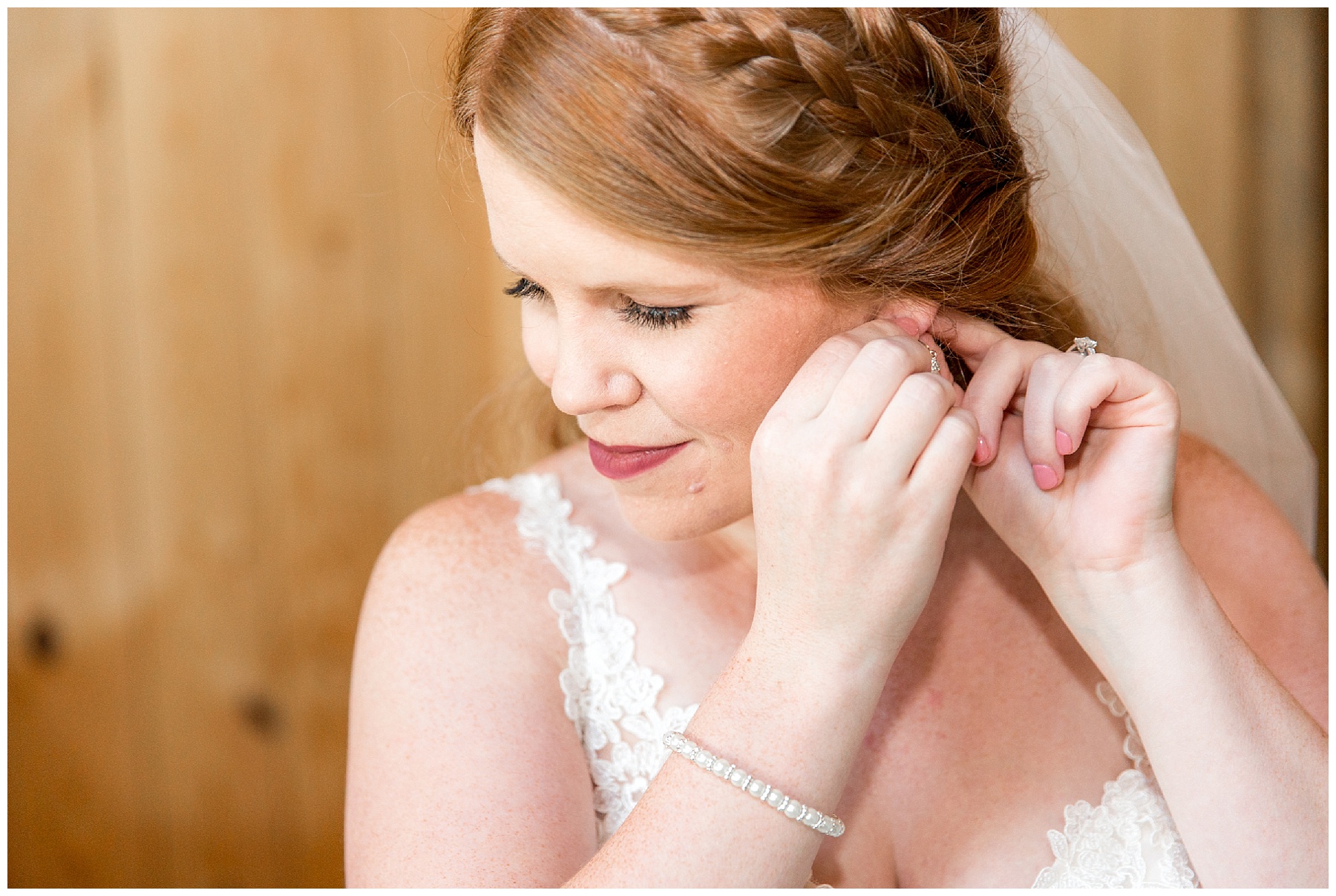 the barn at woodlake meadows wedding day- tiffany l johnson photograhy - bear creek nc_0019.jpg