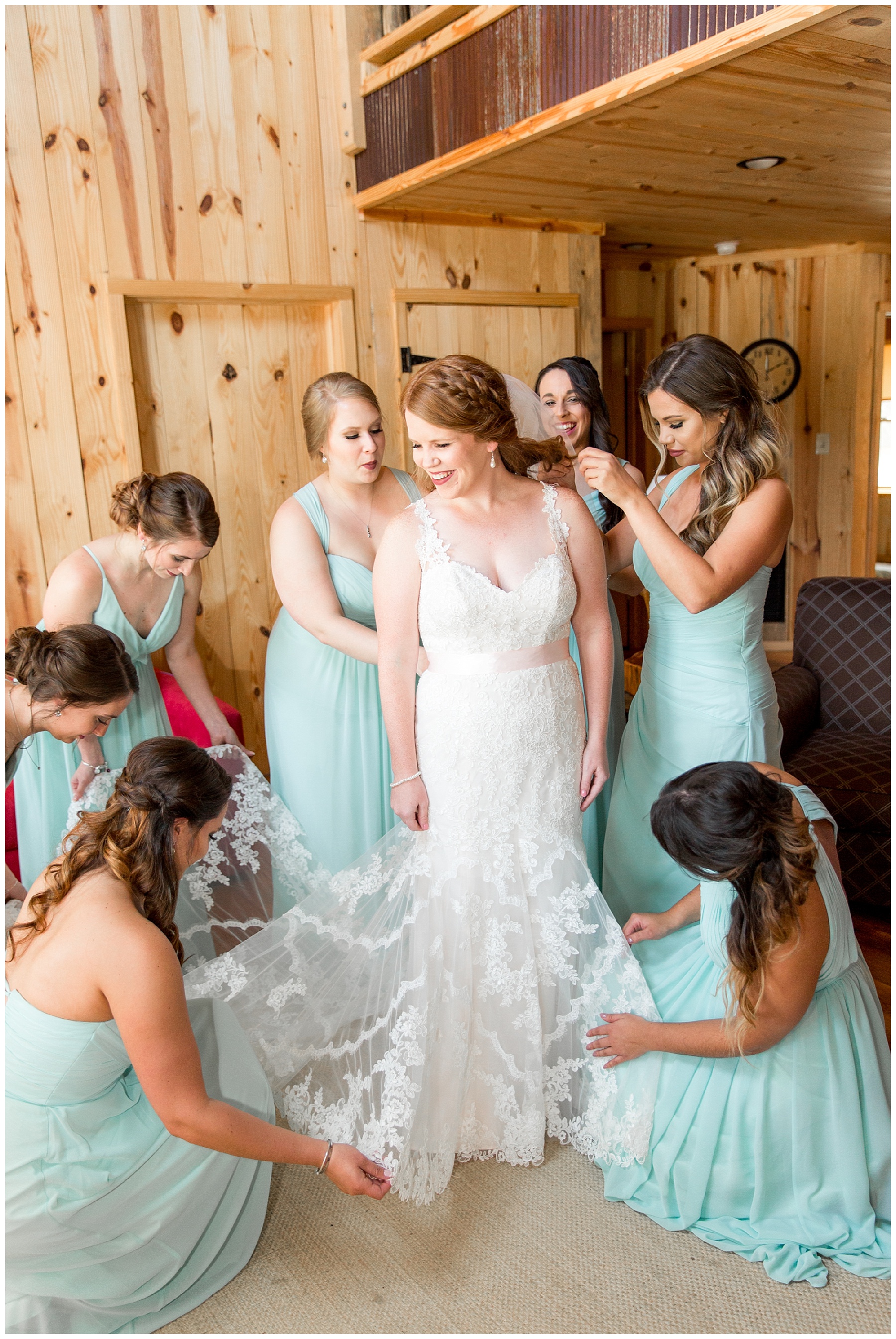 the barn at woodlake meadows wedding day- tiffany l johnson photograhy - bear creek nc_0020.jpg