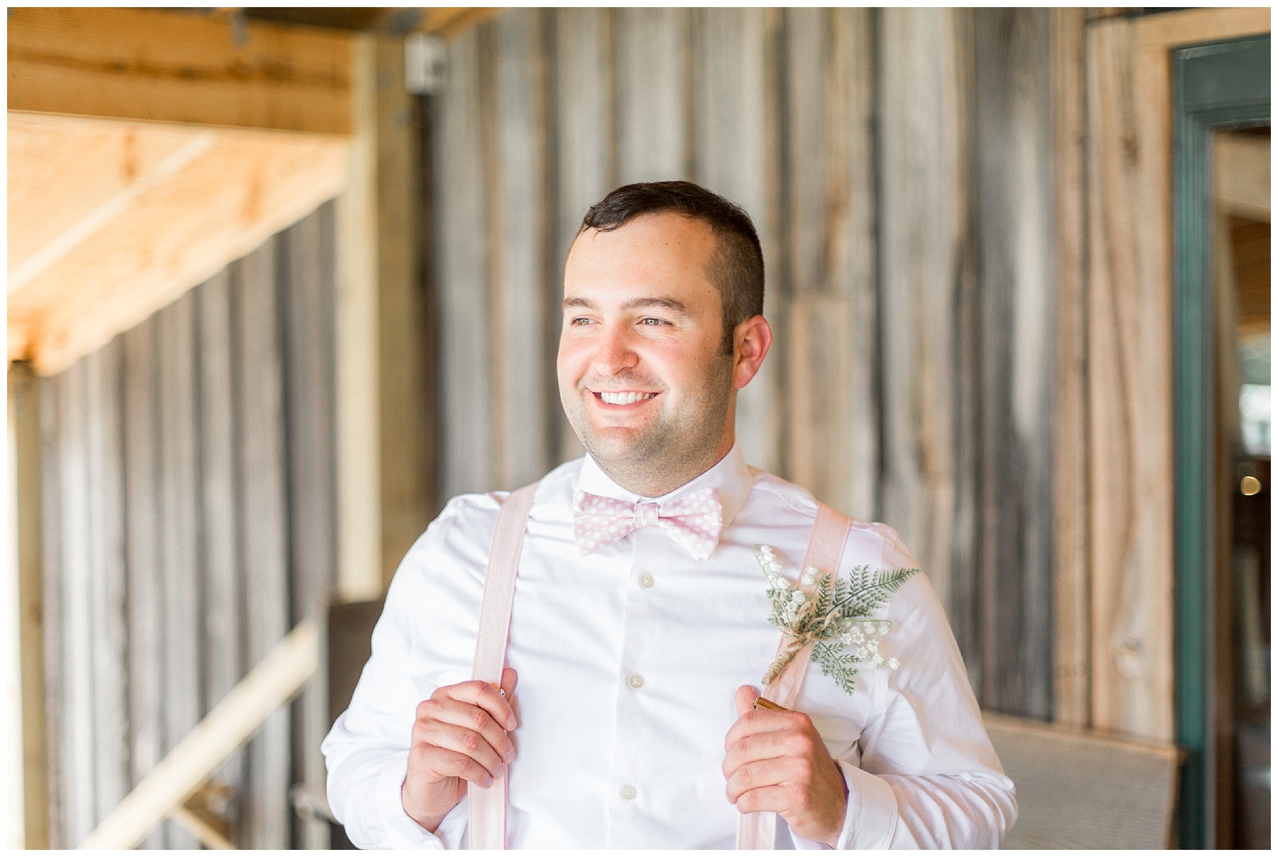 the barn at woodlake meadows wedding day- tiffany l johnson photograhy - bear creek nc_0032.jpg