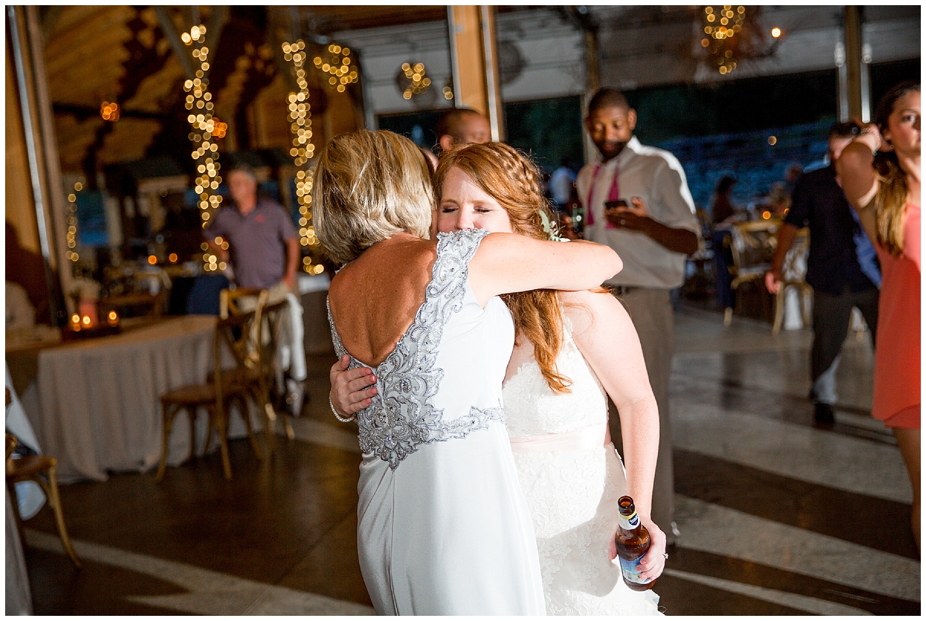 the barn at woodlake meadows wedding day- tiffany l johnson photograhy - bear creek nc_0151.jpg