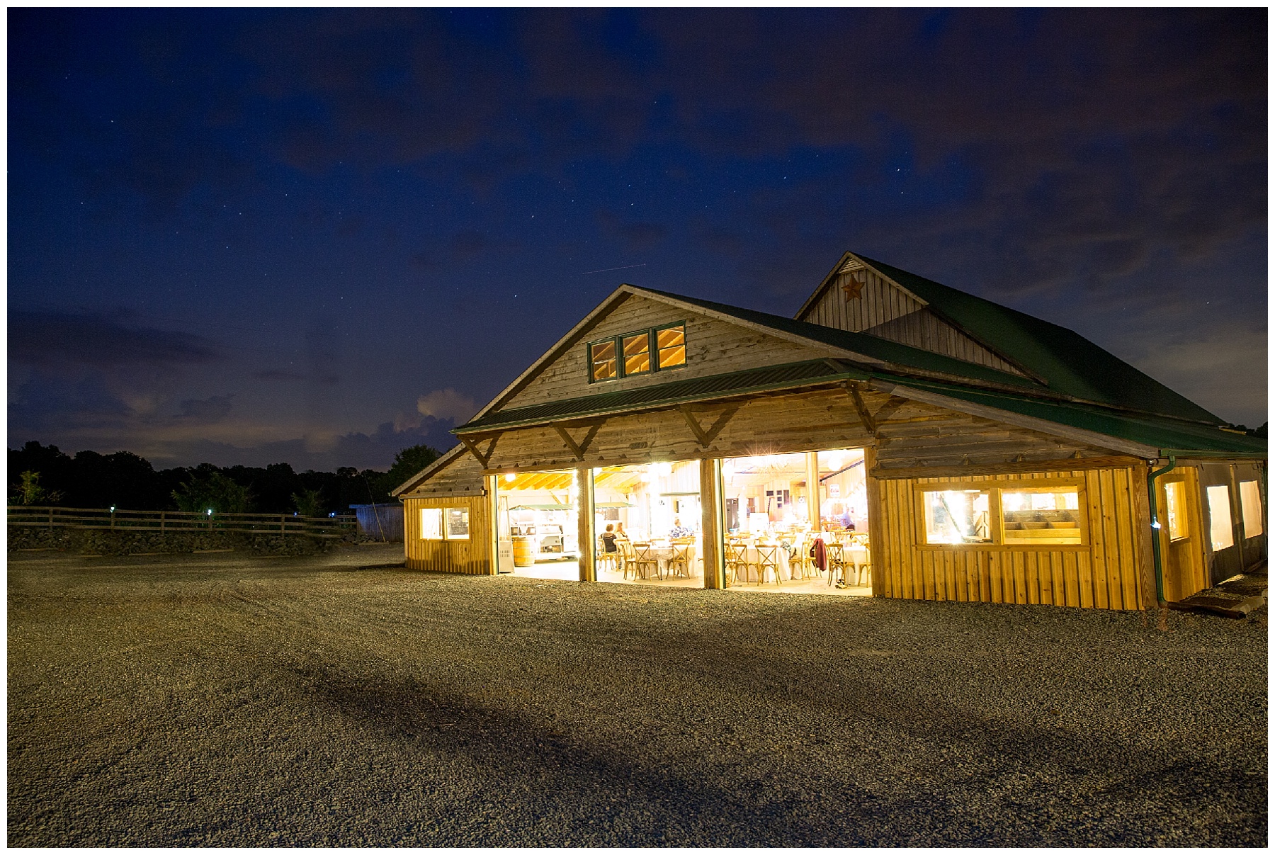 the barn at woodlake meadows wedding day- tiffany l johnson photograhy - bear creek nc_0155.jpg