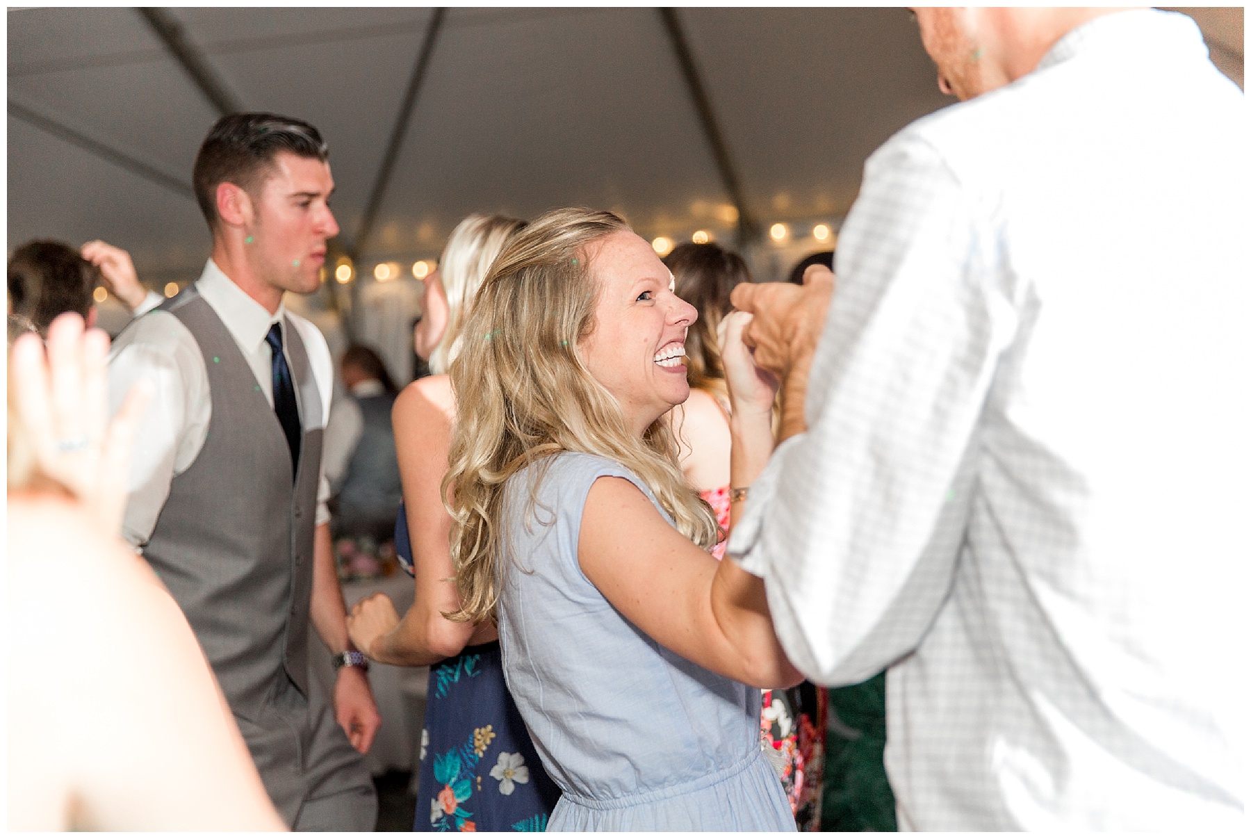 wilson north carolina wedding - buckhorn wedding - tiffany l johnson photography_0147.jpg wilson north carolina wedding - buckhorn wedding - tiffany l johnson photography_0147.jpg
