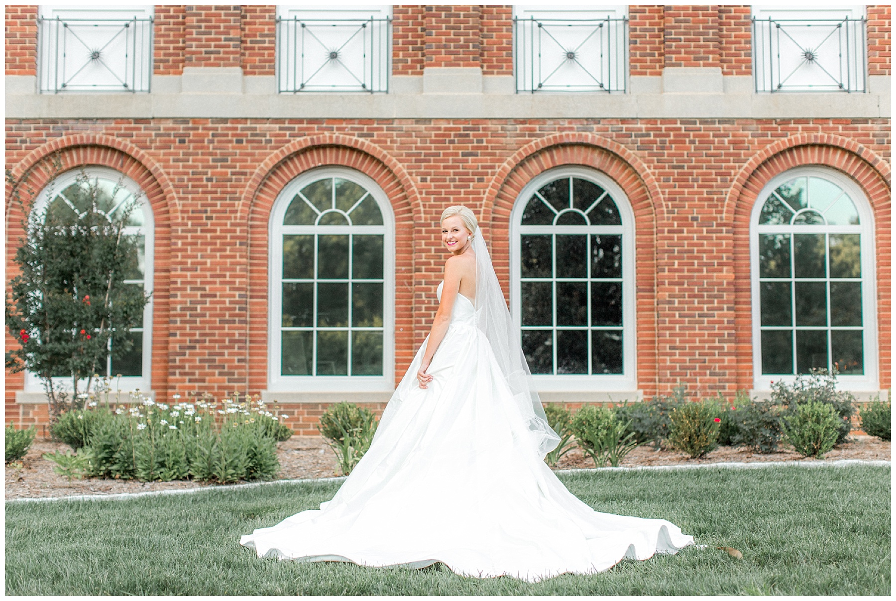 Meredith College Bridal Portrait Session-Raleigh NC- Tiffany L Johnson Photography - Bridal Session_0024.jpg Meredith College Bridal Portrait Session-Raleigh NC- Tiffany L Johnson Photography - Bridal Session_0024.jpg