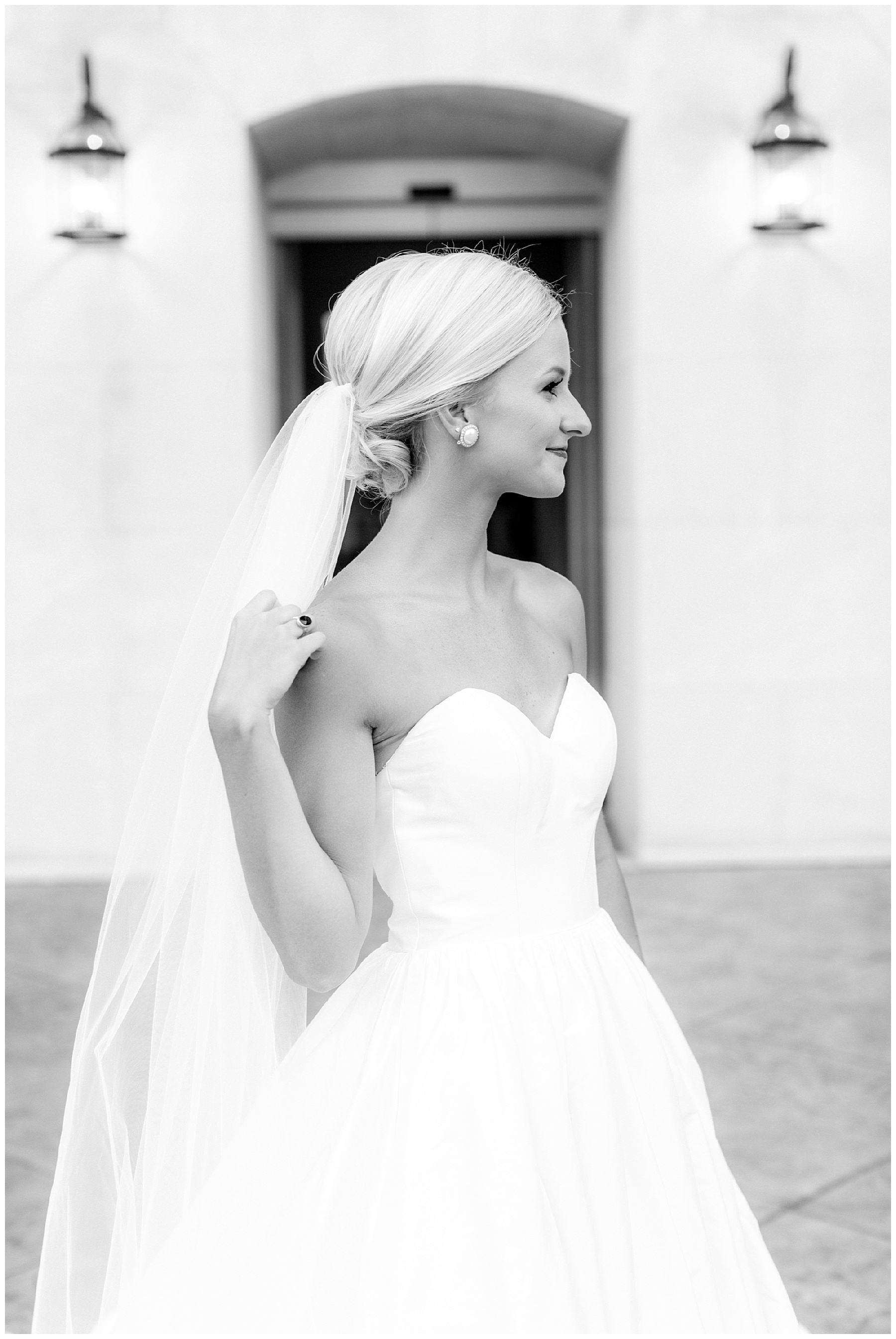 Meredith College Bridal Portrait Session-Raleigh NC- Tiffany L Johnson Photography - Bridal Session_0043.jpg Meredith College Bridal Portrait Session-Raleigh NC- Tiffany L Johnson Photography - Bridal Session_0043.jpg