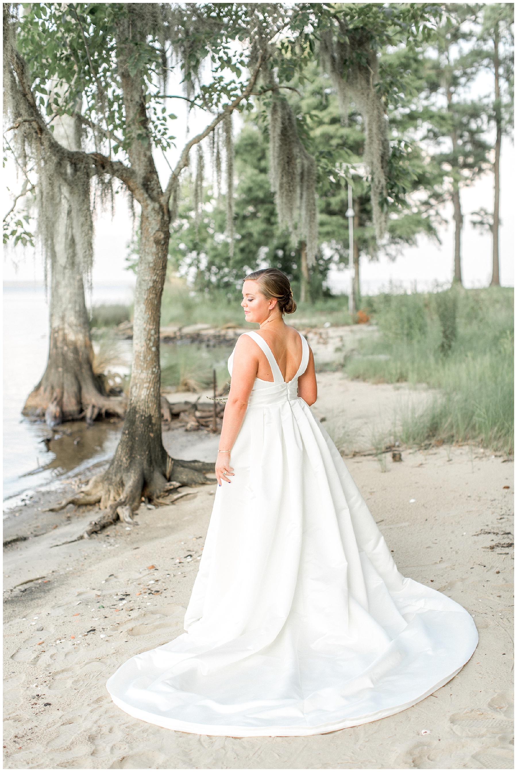 abilena plantation-bridal portrait session-new bern-tiffany l johnson_0009.jpg abilena plantation-bridal portrait session-new bern-tiffany l johnson_0009.jpg