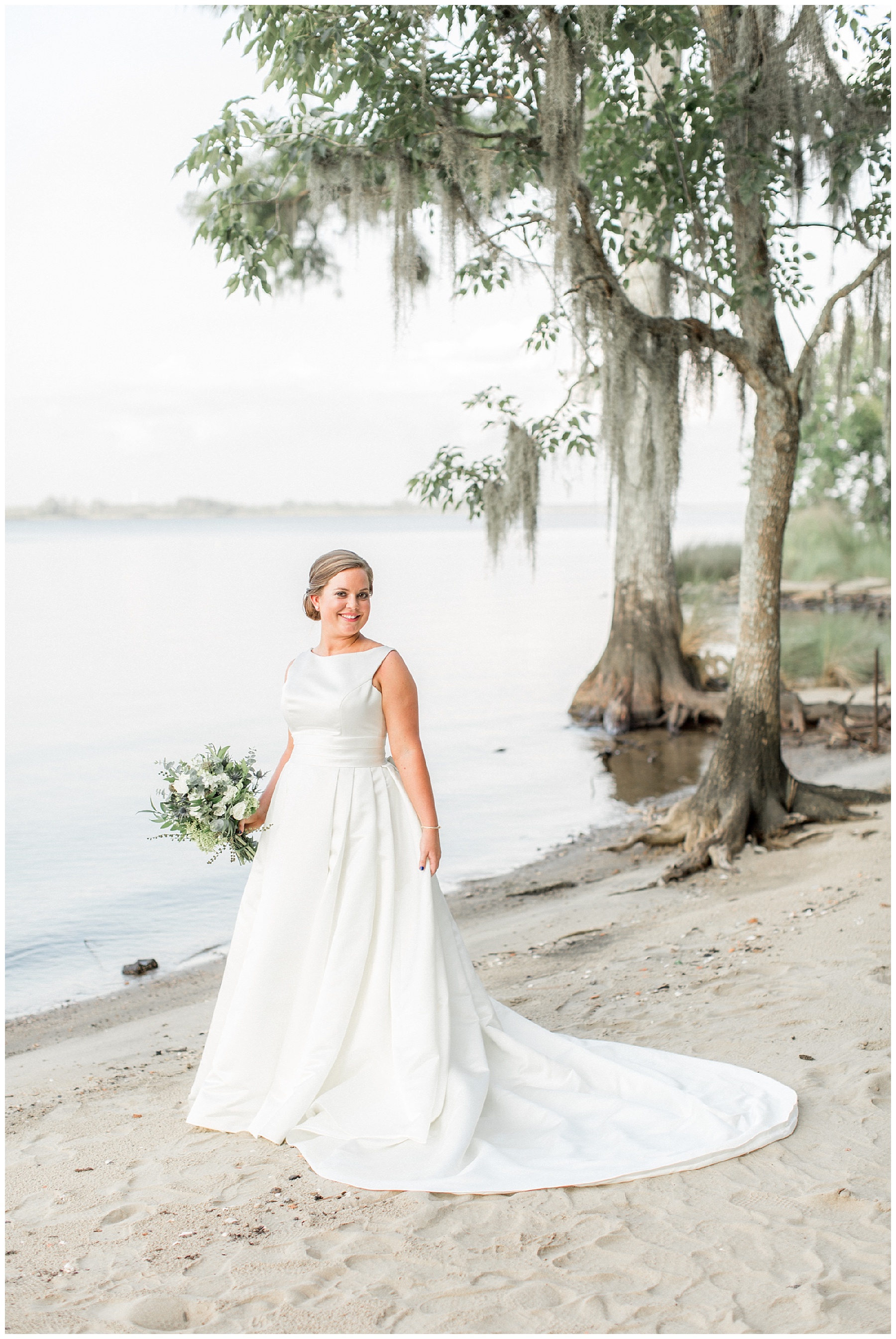 abilena plantation-bridal portrait session-new bern-tiffany l johnson_0015.jpg abilena plantation-bridal portrait session-new bern-tiffany l johnson_0015.jpg