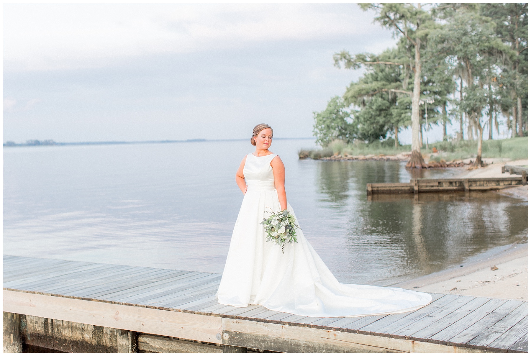 abilena plantation-bridal portrait session-new bern-tiffany l johnson_0051.jpg abilena plantation-bridal portrait session-new bern-tiffany l johnson_0051.jpg