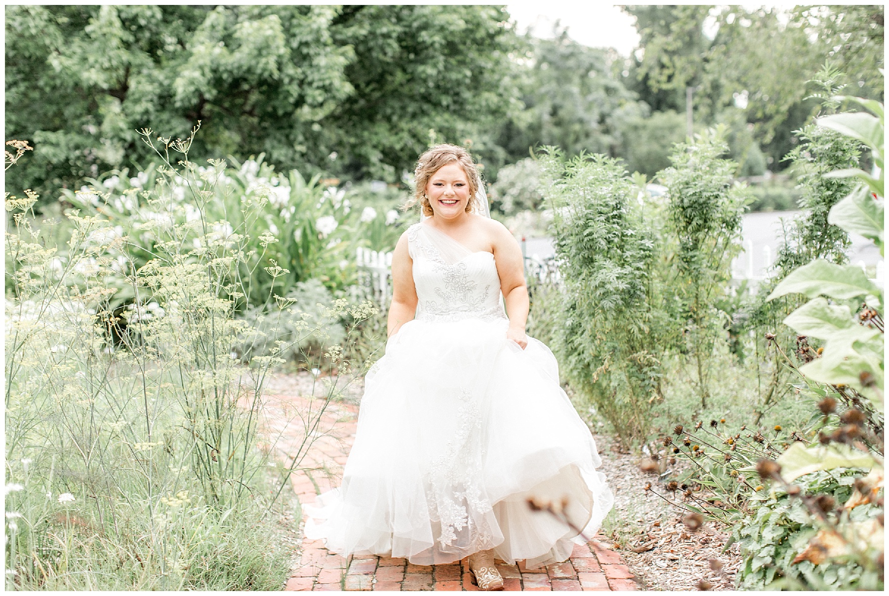 Rose garden bridal session-wilson nc-tiffany l johnson photography_0020.jpg