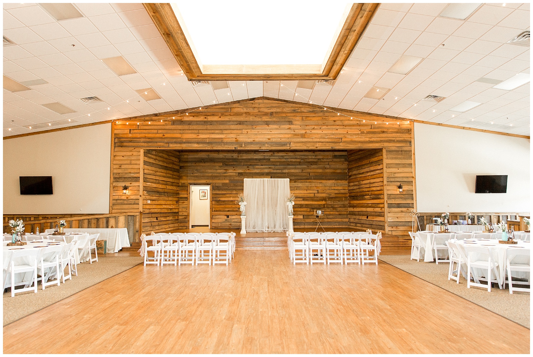 the farm at 95 selma nc wedding day -tiffany l johnson photography - the farm wedding_0065.jpg the farm at 95 selma nc wedding day -tiffany l johnson photography - the farm wedding_0065.jpg