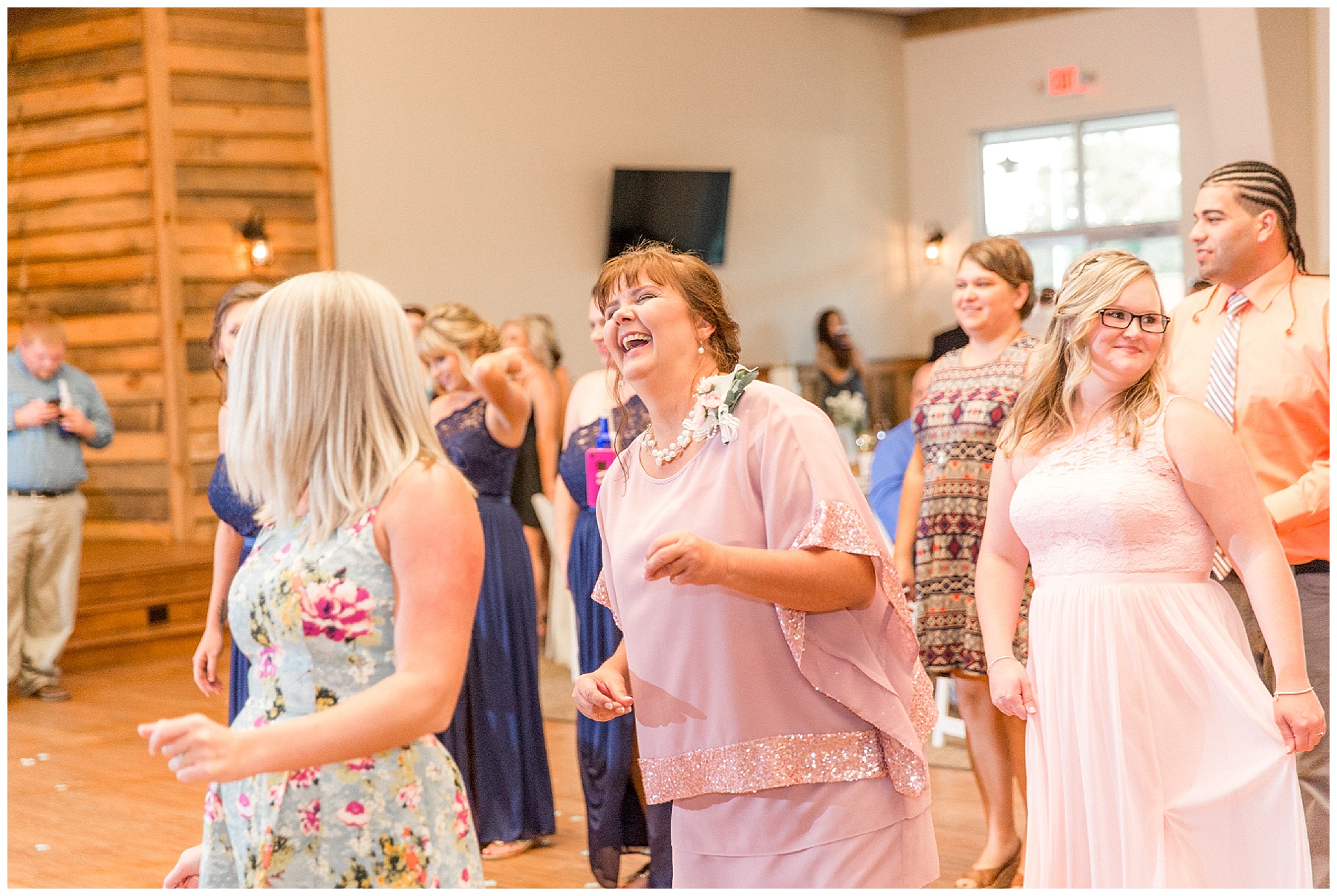 the farm at 95 selma nc wedding day -tiffany l johnson photography - the farm wedding_0127.jpg the farm at 95 selma nc wedding day -tiffany l johnson photography - the farm wedding_0127.jpg