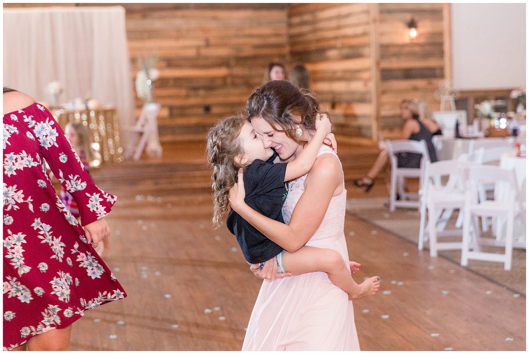 the farm at 95 selma nc wedding day -tiffany l johnson photography - the farm wedding_0147.jpg