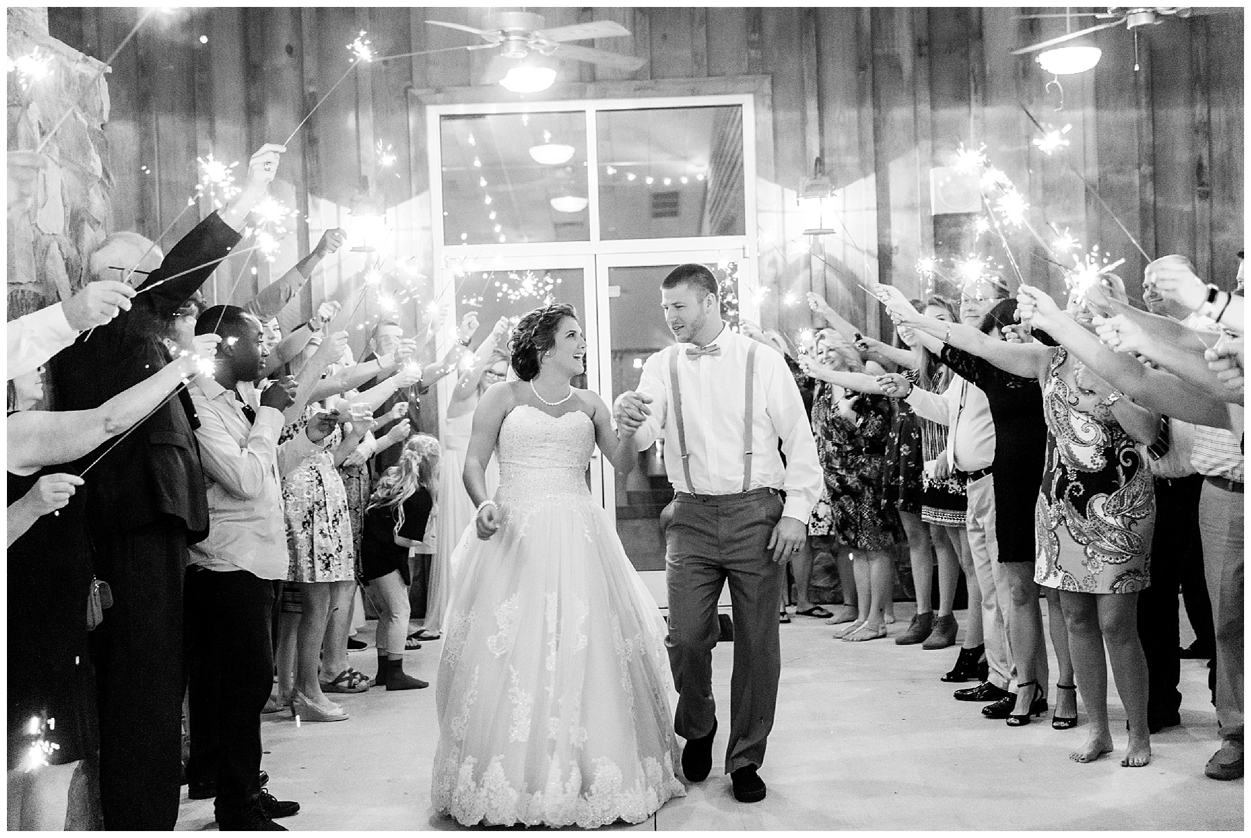 the farm at 95 selma nc wedding day -tiffany l johnson photography - the farm wedding_0151.jpg