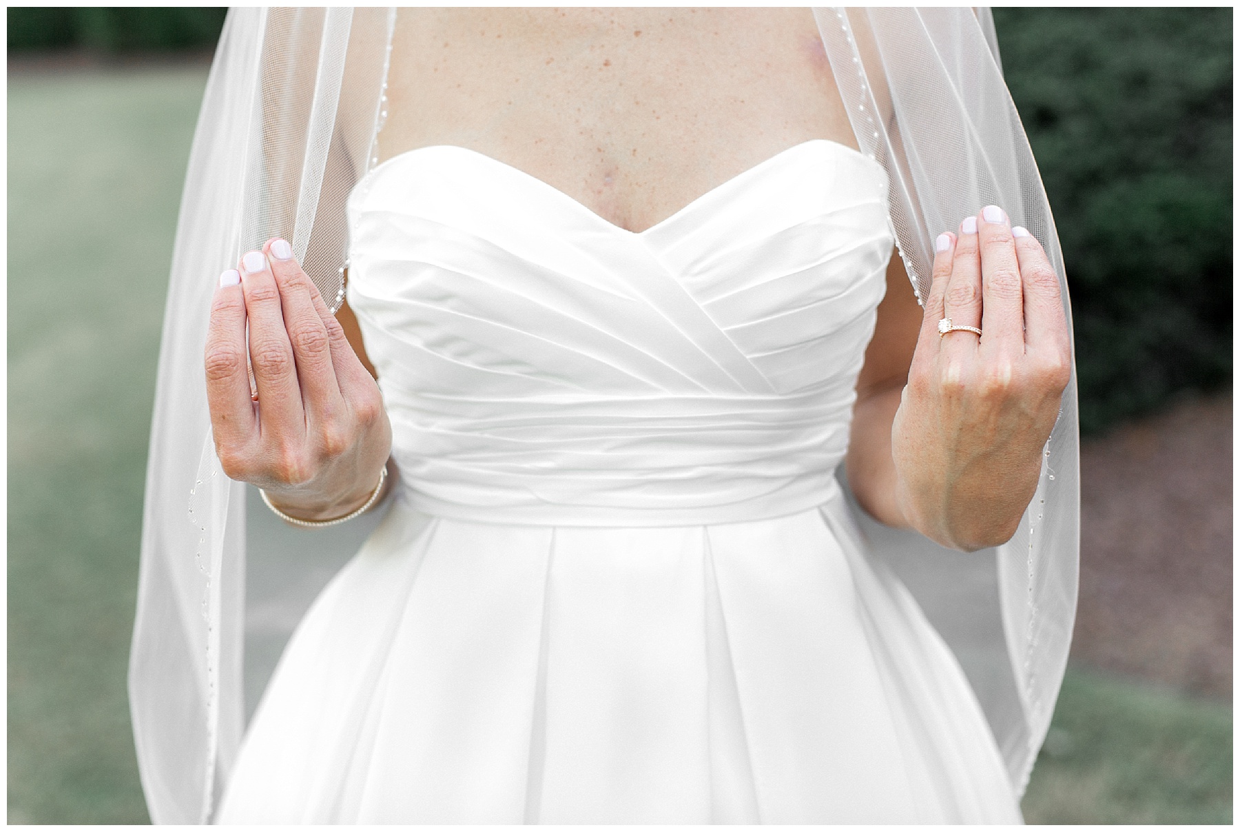 rose hill plantation bridal portraits-nashville nc bridal portraits-nc wedding photographer-tiffany l johnson_0028.jpg rose hill plantation bridal portraits-nashville nc bridal portraits-nc wedding photographer-tiffany l johnson_0028.jpg