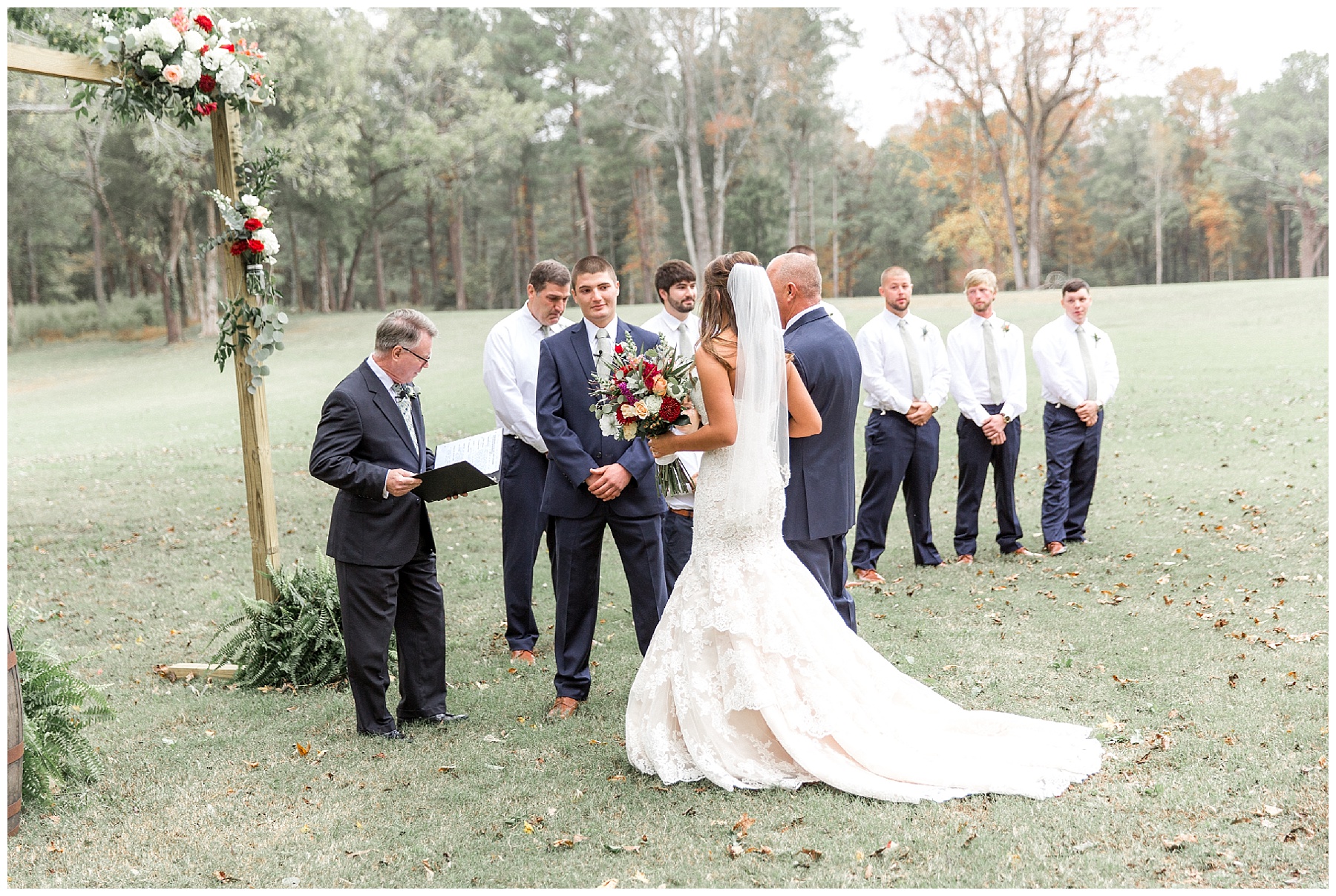 may lew farm-benjamin maylewis farm-greenville wedding-tiffany l johnson photography weddings_0120.jpg may lew farm-benjamin maylewis farm-greenville wedding-tiffany l johnson photography weddings_0120.jpg