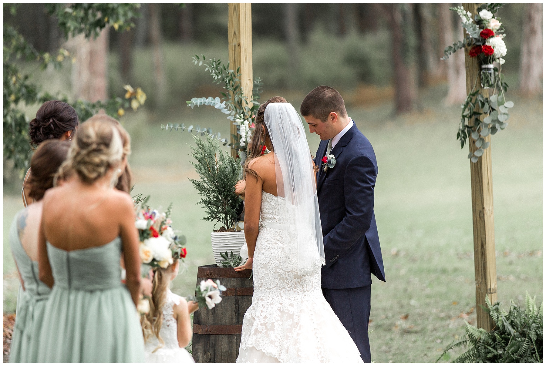 may lew farm-benjamin maylewis farm-greenville wedding-tiffany l johnson photography weddings_0124.jpg may lew farm-benjamin maylewis farm-greenville wedding-tiffany l johnson photography weddings_0124.jpg