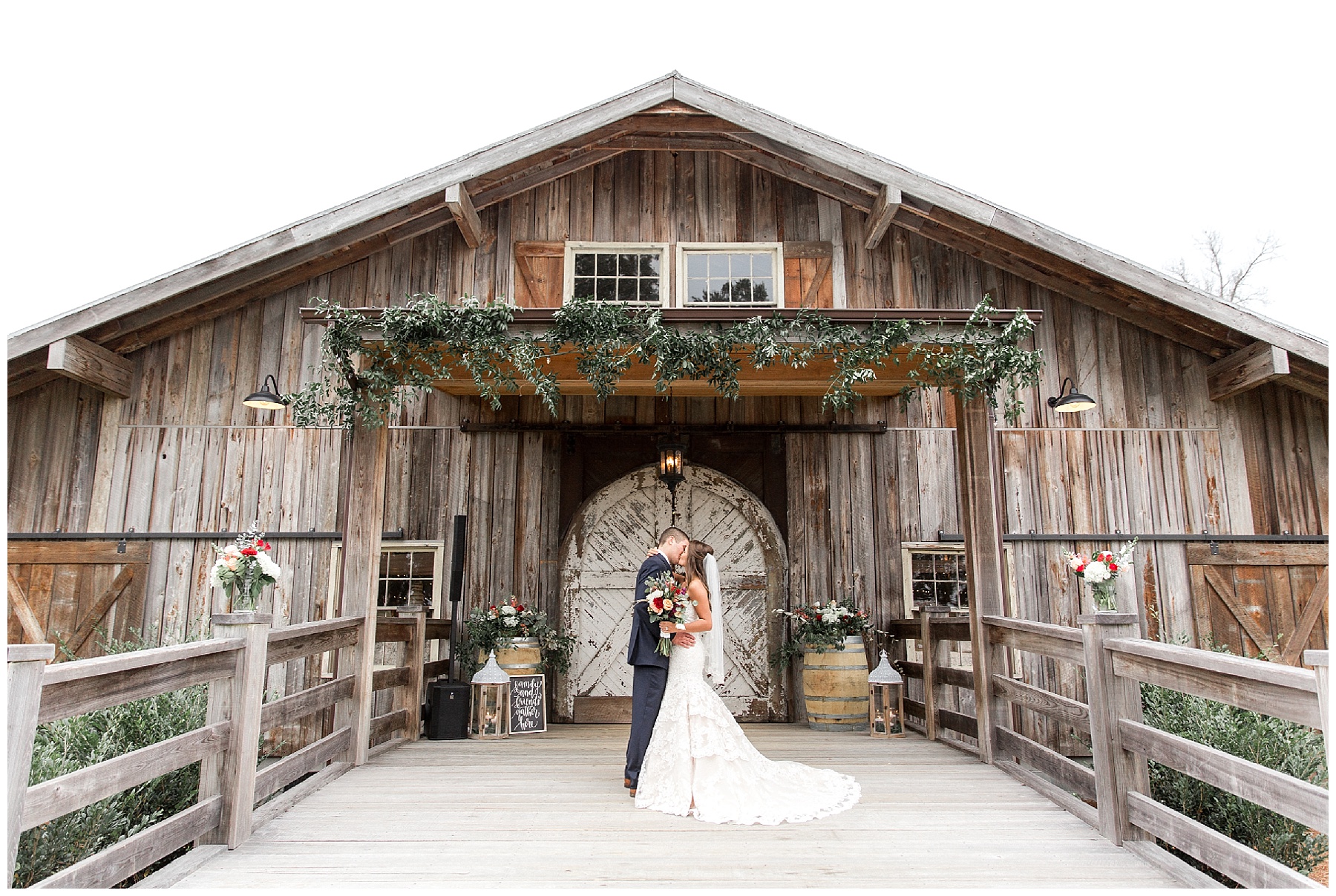 may lew farm-benjamin maylewis farm-greenville wedding-tiffany l johnson photography weddings_0142.jpg may lew farm-benjamin maylewis farm-greenville wedding-tiffany l johnson photography weddings_0142.jpg