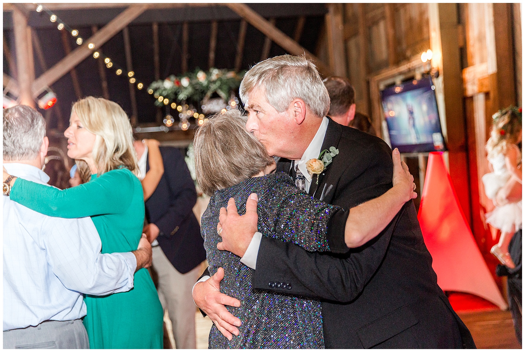 may lew farm-benjamin maylewis farm-greenville wedding-tiffany l johnson photography weddings_0195.jpg may lew farm-benjamin maylewis farm-greenville wedding-tiffany l johnson photography weddings_0195.jpg