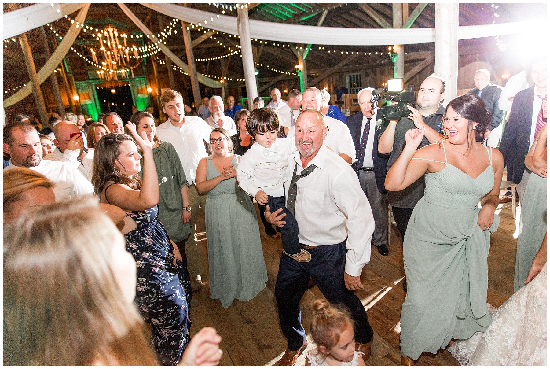 may lew farm-benjamin maylewis farm-greenville wedding-tiffany l johnson photography weddings_0197.jpg may lew farm-benjamin maylewis farm-greenville wedding-tiffany l johnson photography weddings_0197.jpg