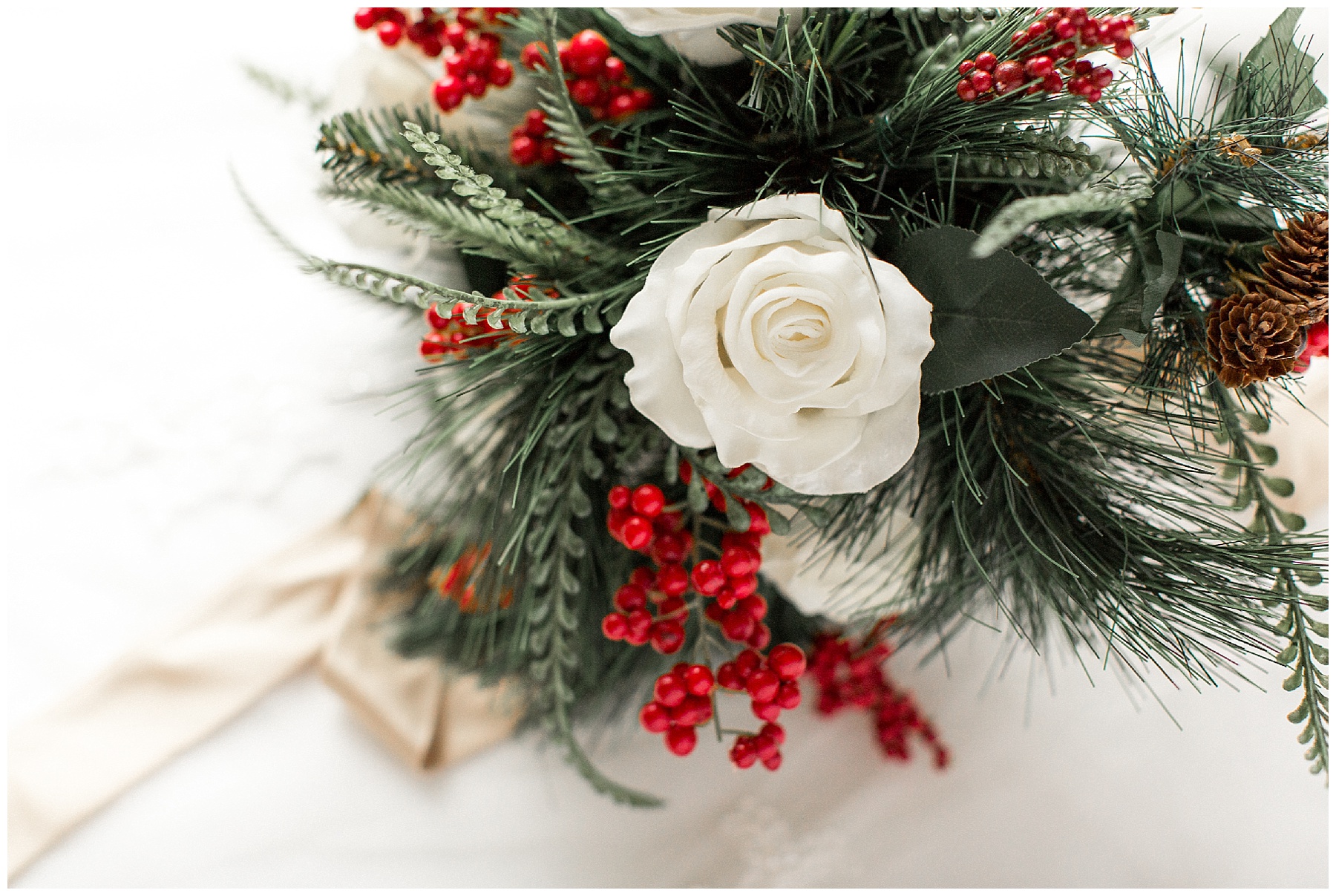 kenly nc wedding day-tiffany l johnson photography-christmas wedding_0009.jpg