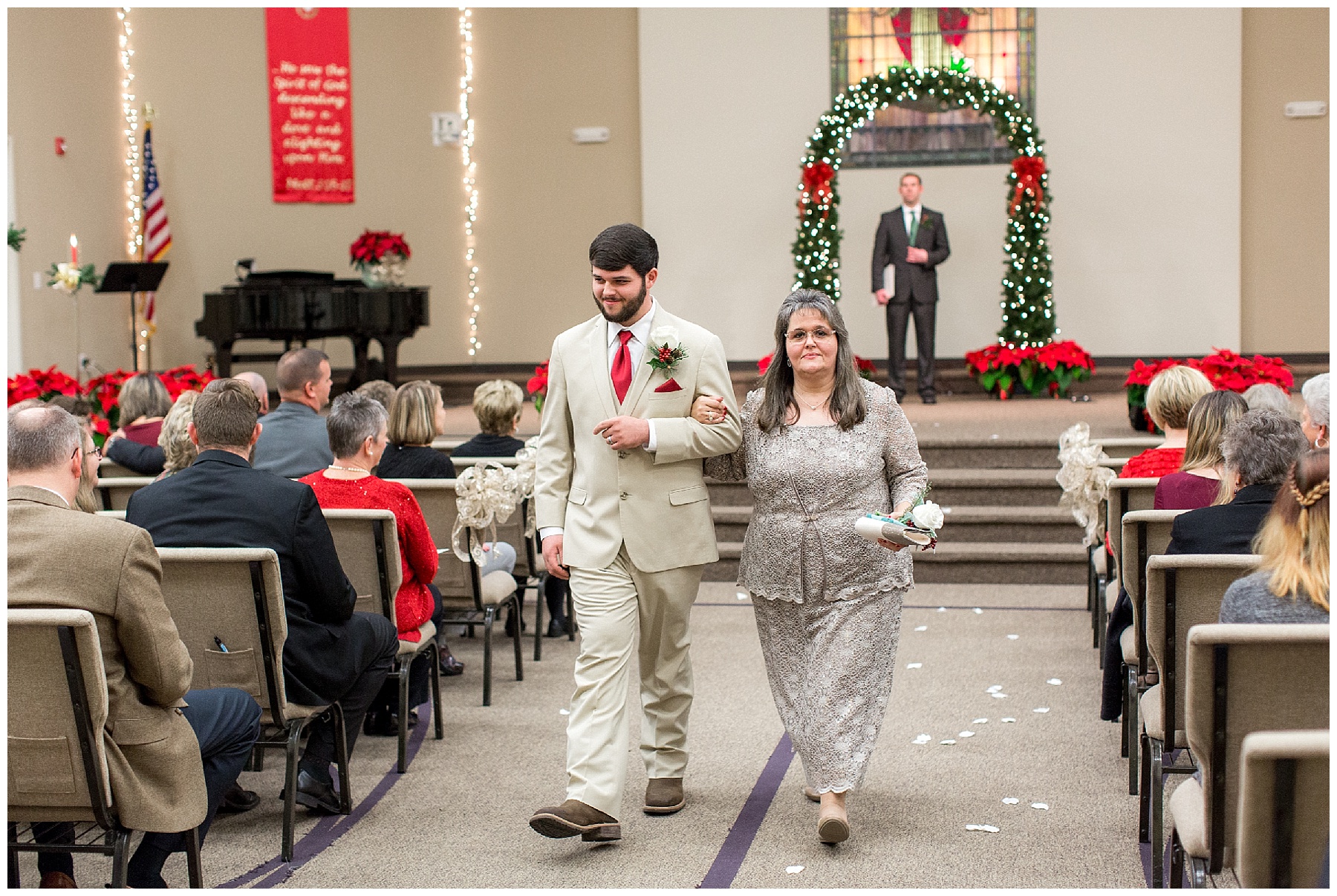 kenly nc wedding day-tiffany l johnson photography-christmas wedding_0064.jpg