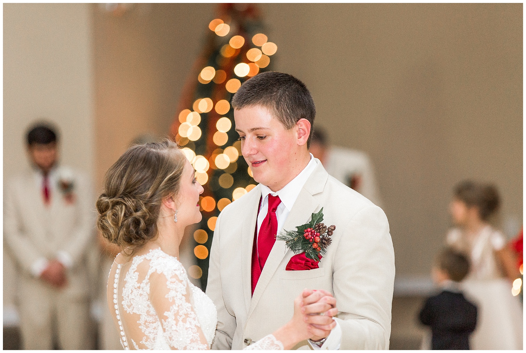 kenly nc wedding day-tiffany l johnson photography-christmas wedding_0090.jpg