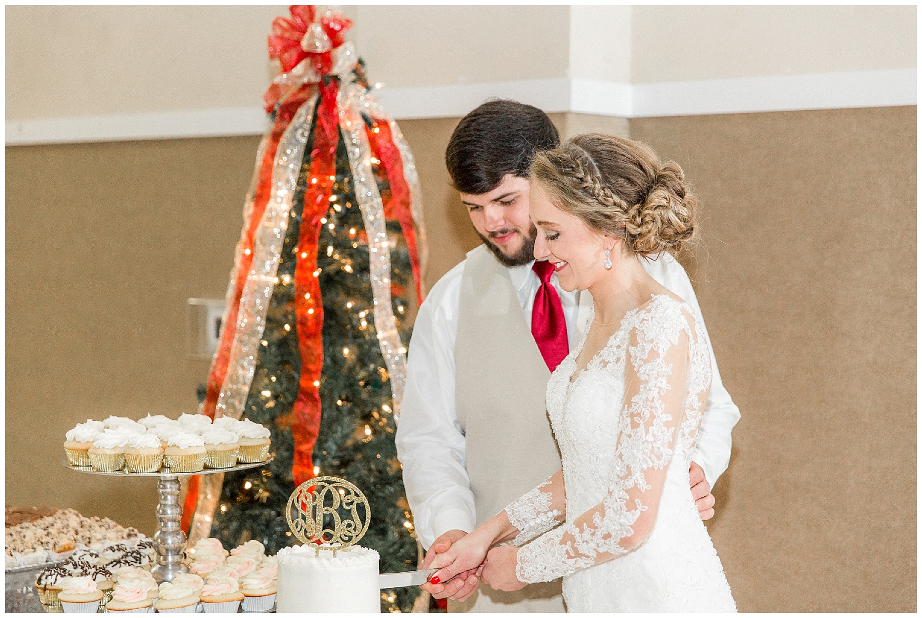 kenly nc wedding day-tiffany l johnson photography-christmas wedding_0094.jpg