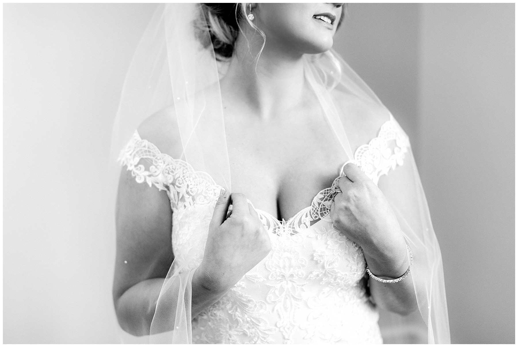 the mims house bridal session - leslie alford mims house- raleigh nc wedding photographer- tiffany l johnson photography_0025.jpg