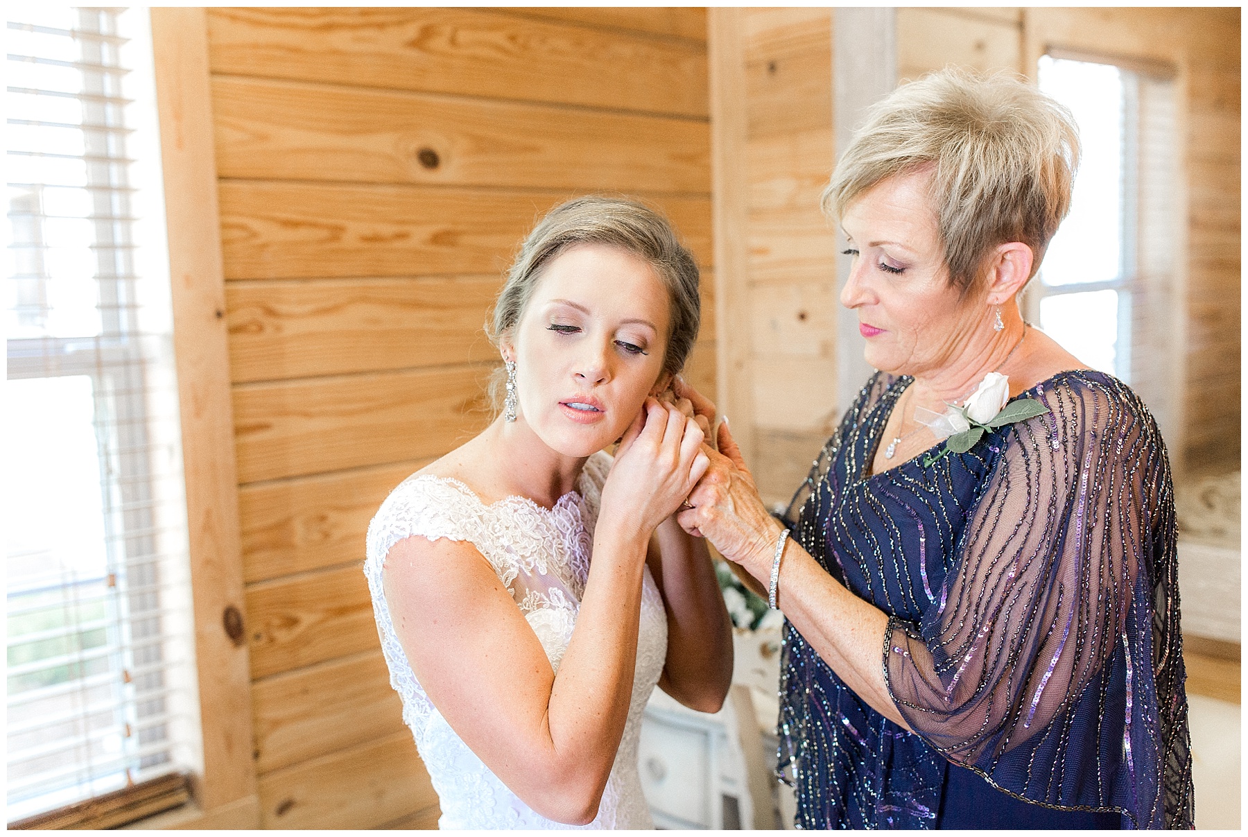 Fox Hollow Farms Wedding Day-Tiffany L Johnson Photography-Raleigh wedding photographer_0024.jpg Fox Hollow Farms Wedding Day-Tiffany L Johnson Photography-Raleigh wedding photographer_0024.jpg