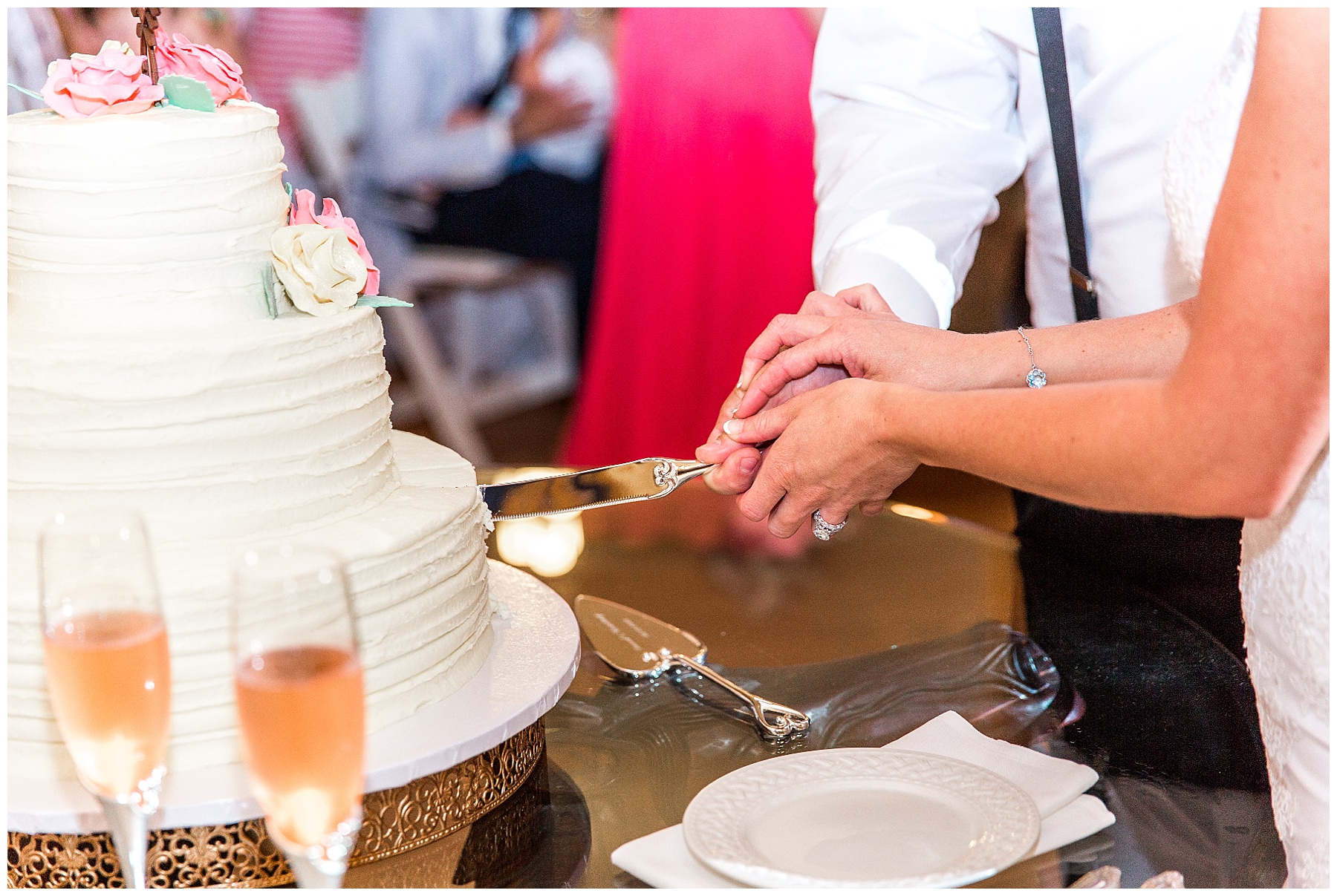 Fox Hollow Farms Wedding Day-Tiffany L Johnson Photography-Raleigh wedding photographer_0117.jpg Fox Hollow Farms Wedding Day-Tiffany L Johnson Photography-Raleigh wedding photographer_0117.jpg