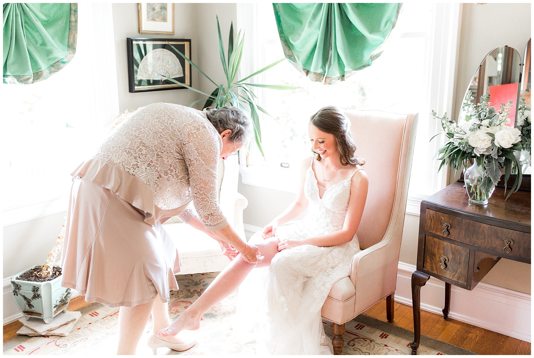 the leaning tree wedding day-raleigh wedding photographer-tiffany l johnson photography_0050.jpg