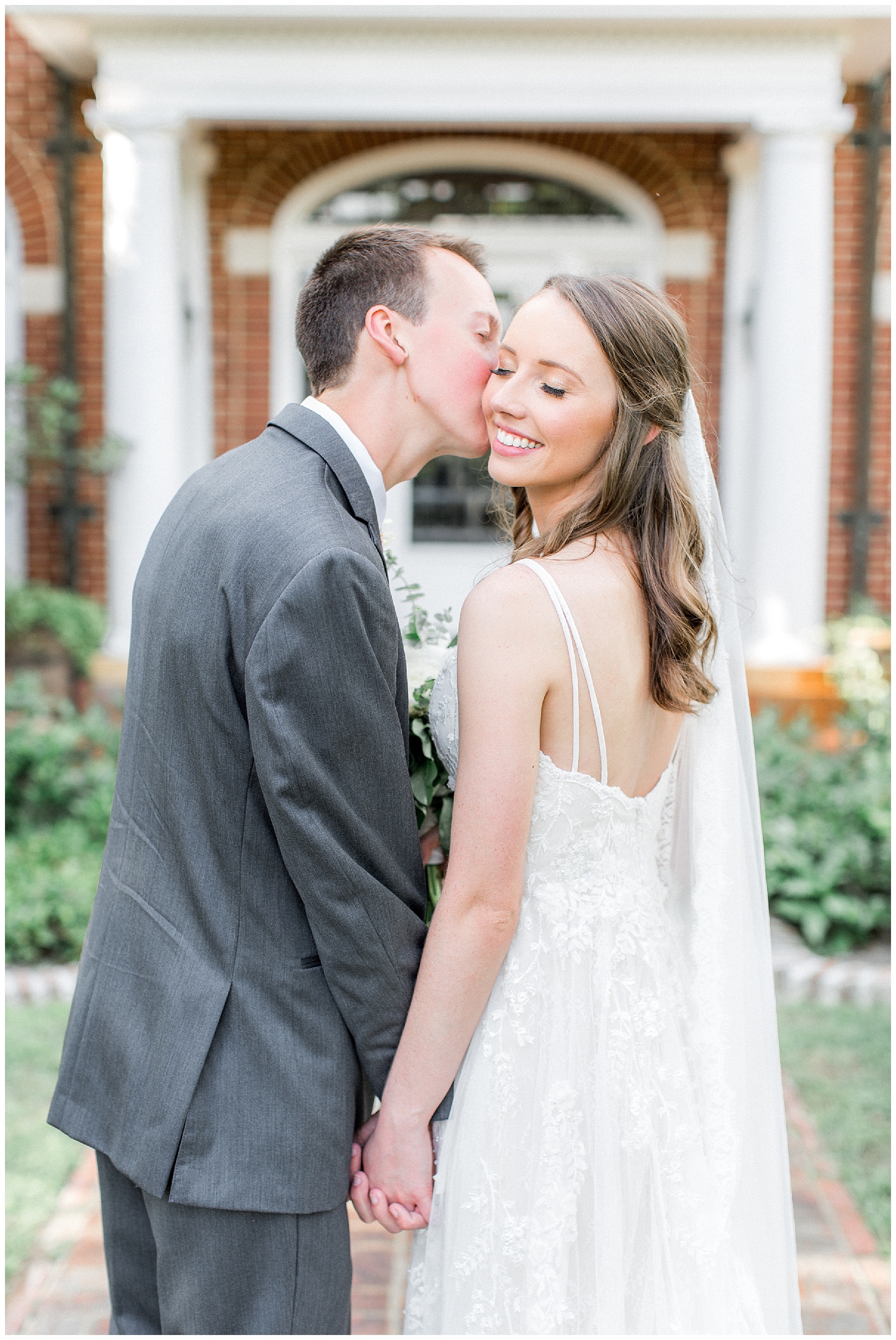the leaning tree wedding day-raleigh wedding photographer-tiffany l johnson photography_0135.jpg
