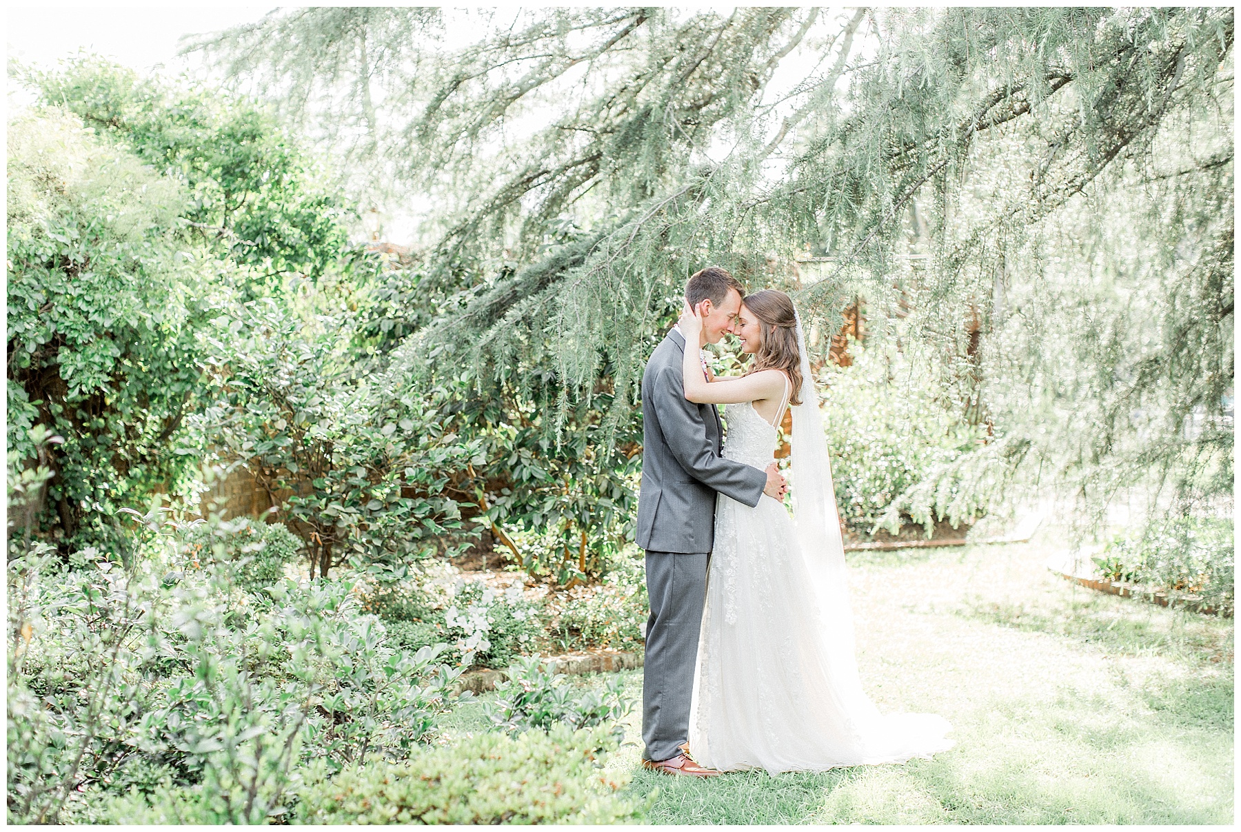 the leaning tree wedding day-raleigh wedding photographer-tiffany l johnson photography_0170.jpg