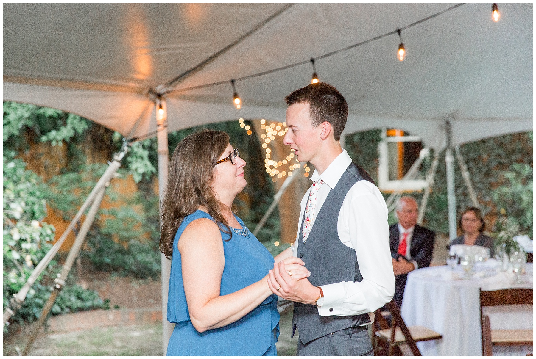 the leaning tree wedding day-raleigh wedding photographer-tiffany l johnson photography_0190.jpg