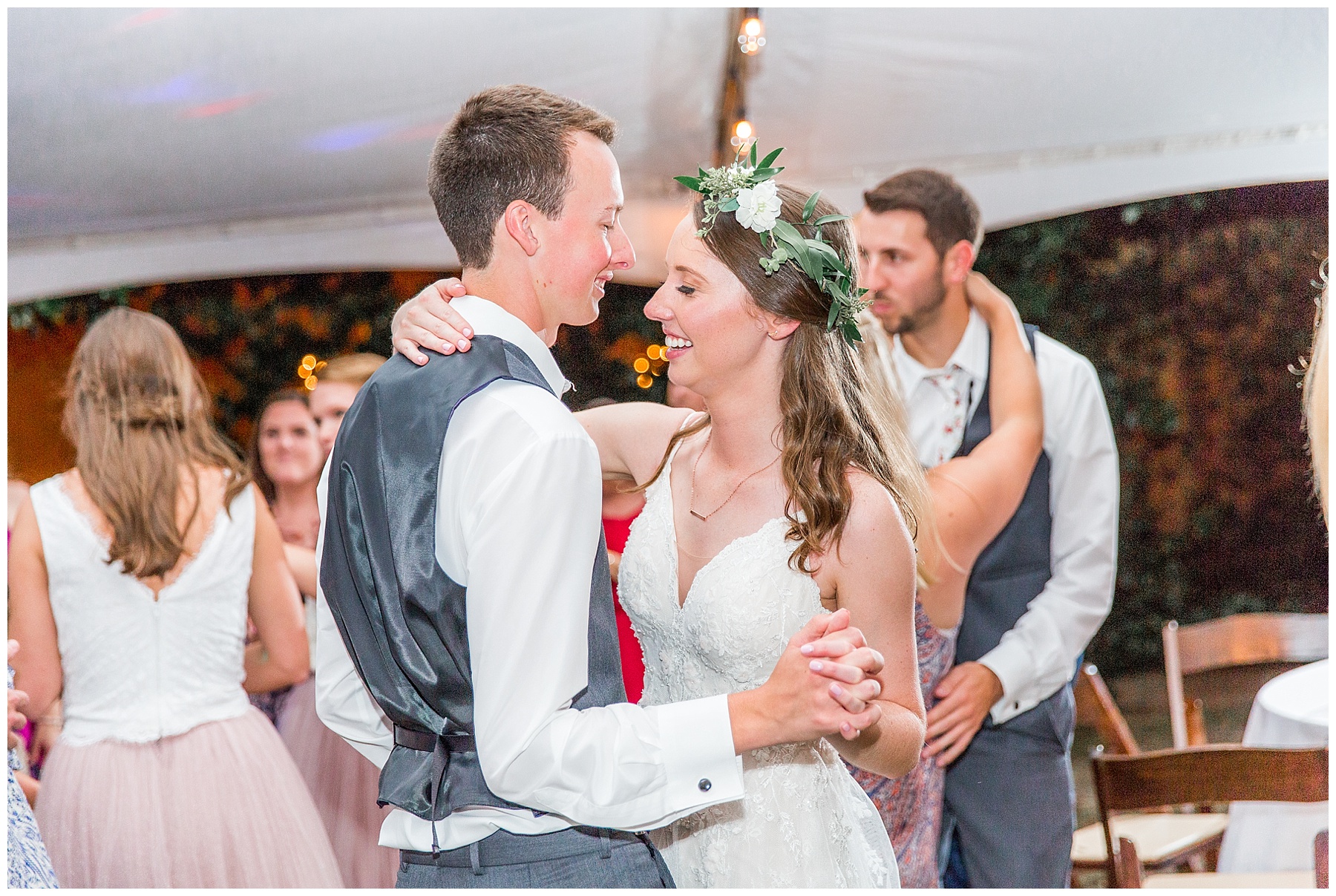 the leaning tree wedding day-raleigh wedding photographer-tiffany l johnson photography_0218.jpg