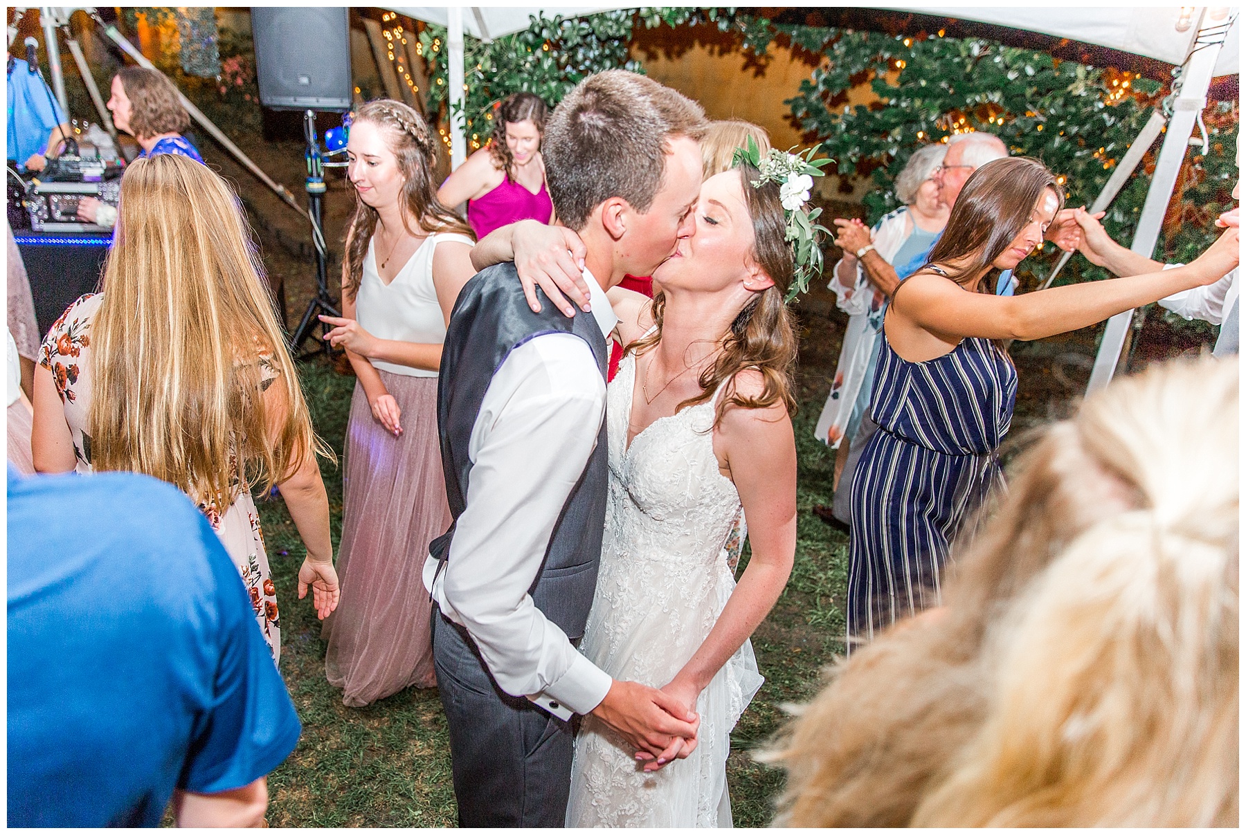 the leaning tree wedding day-raleigh wedding photographer-tiffany l johnson photography_0222.jpg