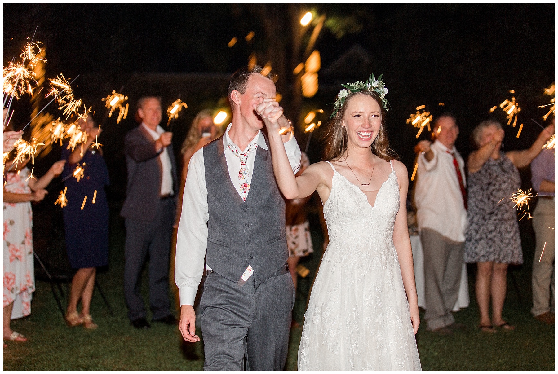 the leaning tree wedding day-raleigh wedding photographer-tiffany l johnson photography_0228.jpg