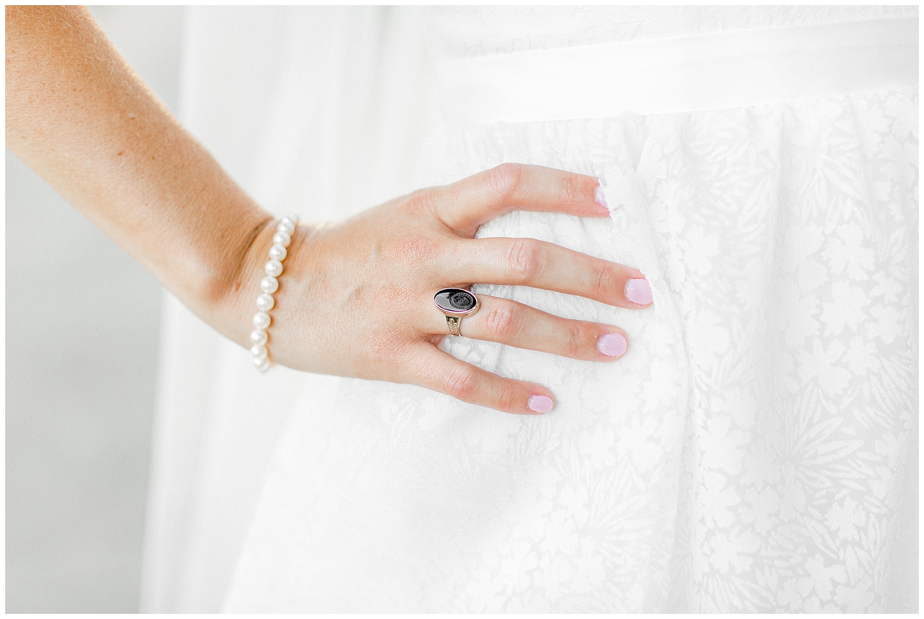 Meredith College Bridal Session-Tiffany L Johson Photography-Raleigh NC Wedding Photographer_0029.jpg