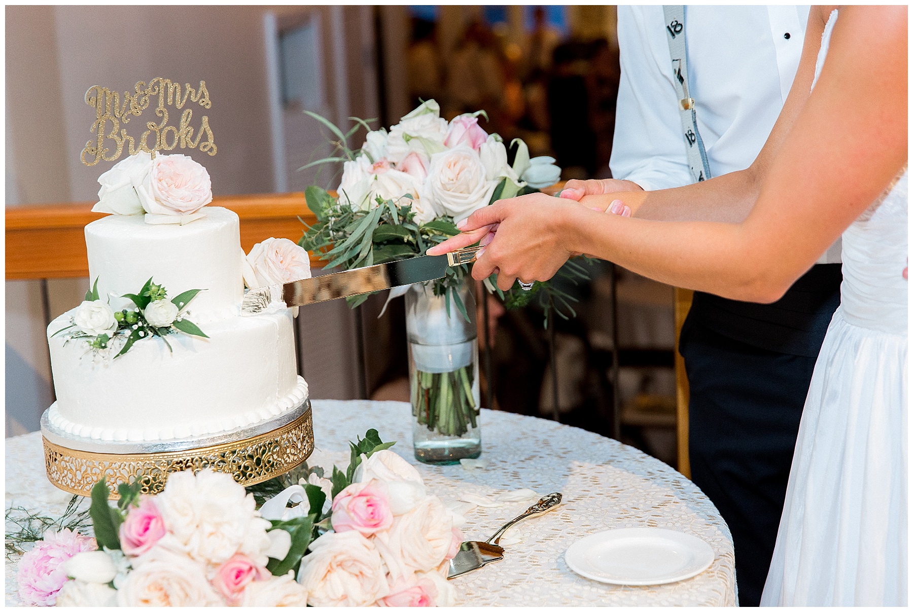 raleigh nc wedding day-230 stockroom wedding-tiffany l johnson photography
