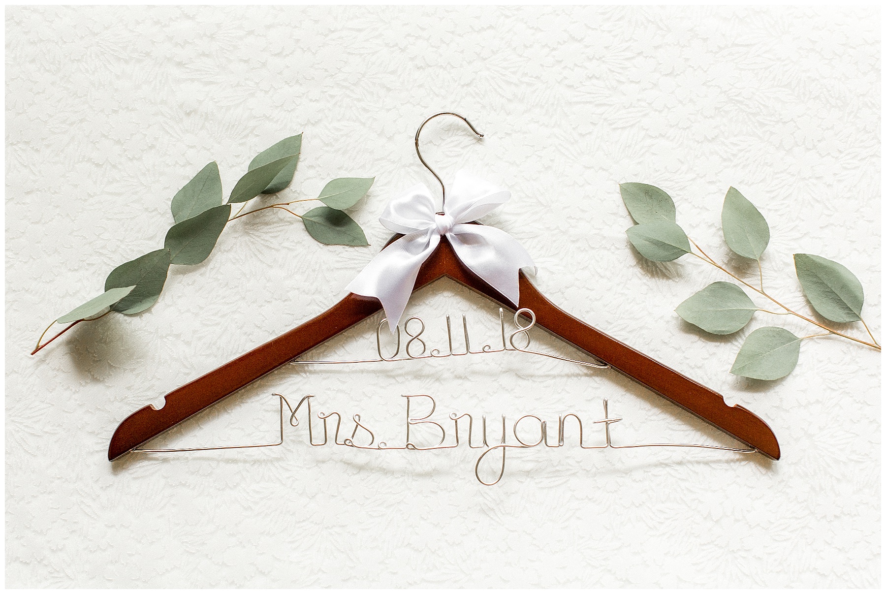 Raleigh nc wedding photographer-north hills club wedding-tiffany l johnson photography_0006.jpg