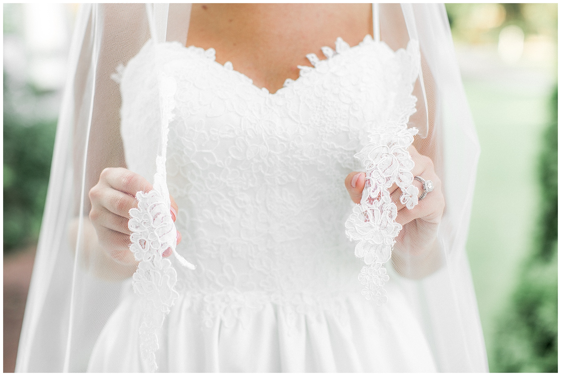 Rose Hill plantation bridal portraits-raleigh nc wedding photographer-tiffany l johnson photography_0046.jpg