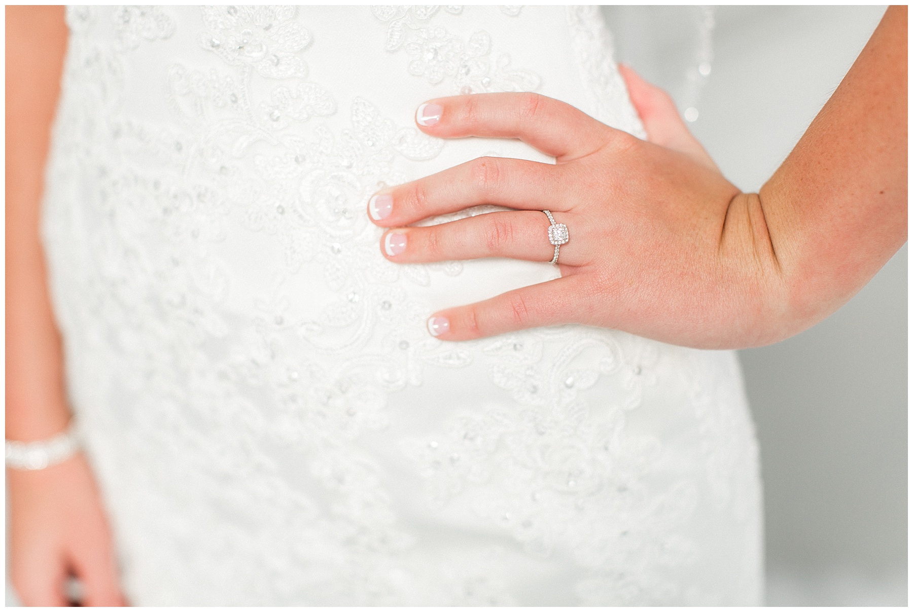 the leslie alford mims house bridal portrait session-tiffany l johnson photography-raleigh wedding photography_0016.jpg